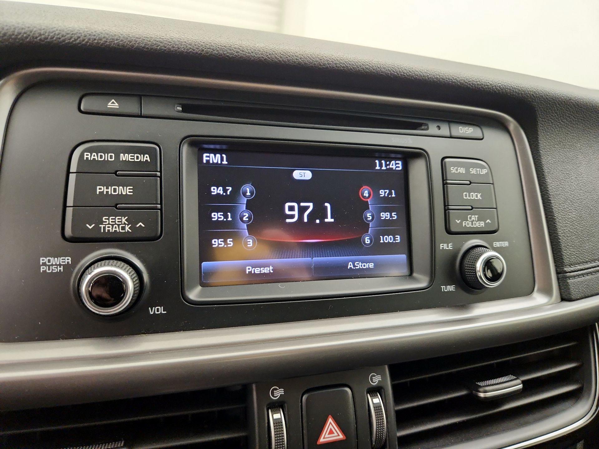 Thumbnail: 2016 Kia Optima - 15