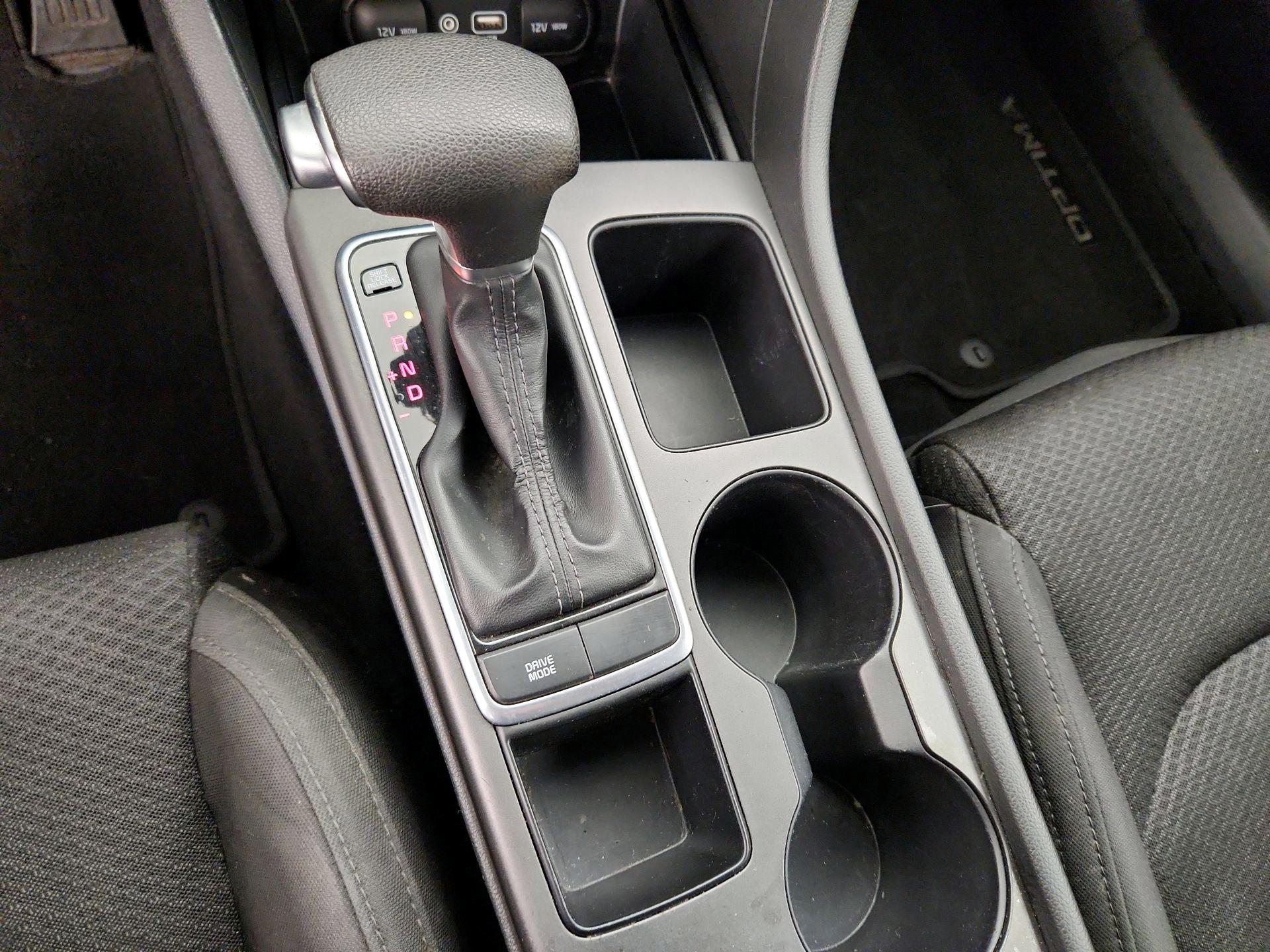 Thumbnail: 2016 Kia Optima - 17