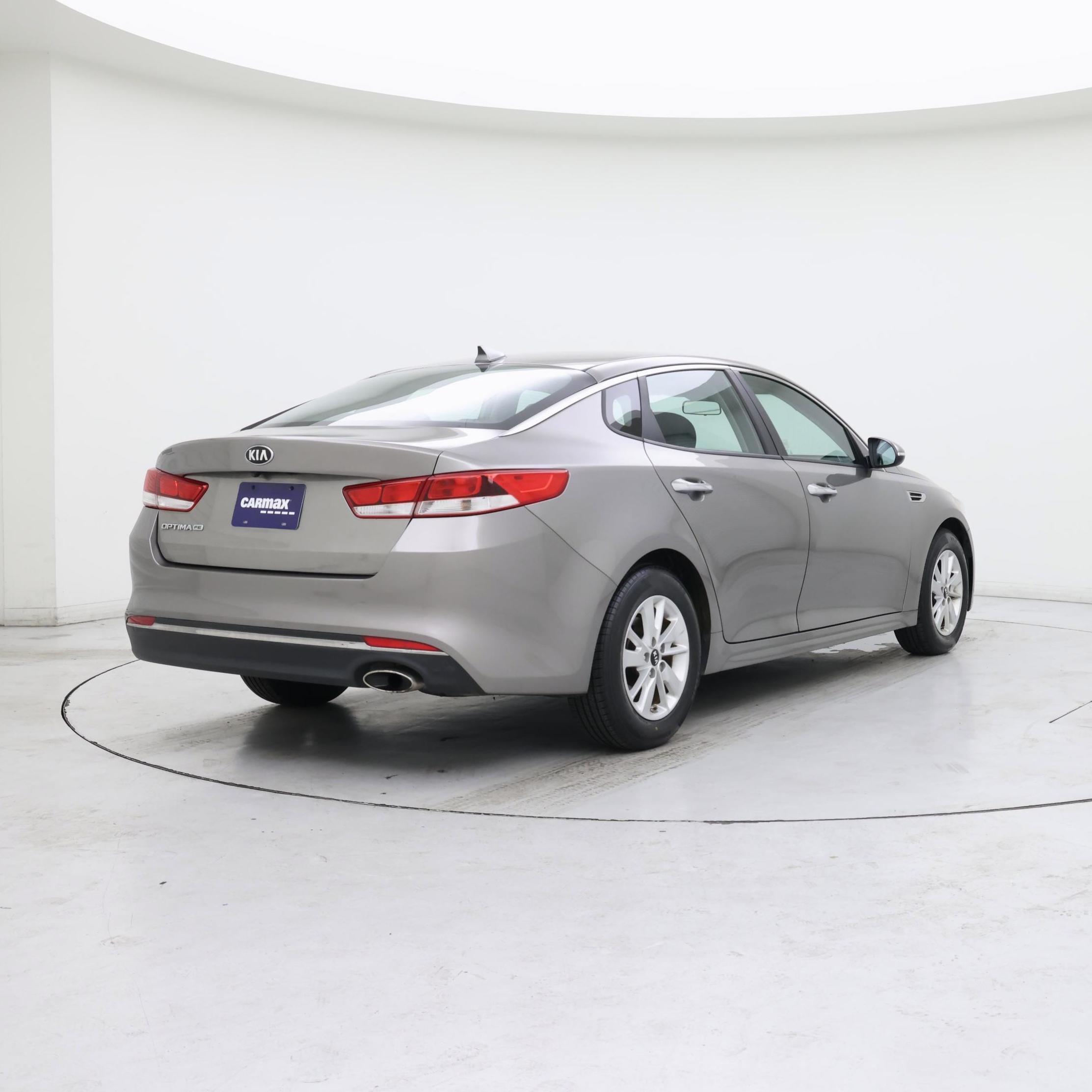 Thumbnail: 2016 Kia Optima - 8
