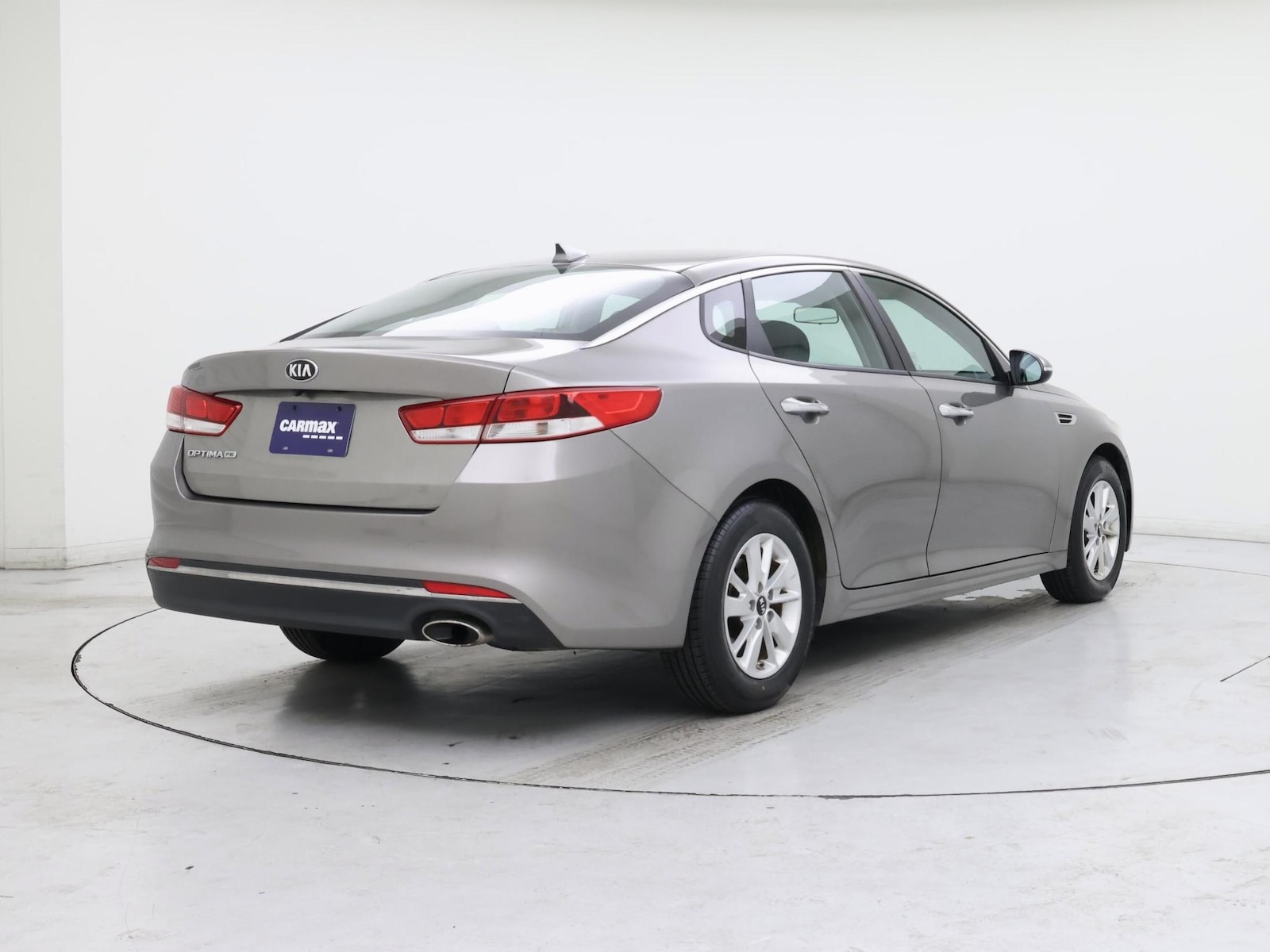 2016 Kia Optima LX - Photo 9