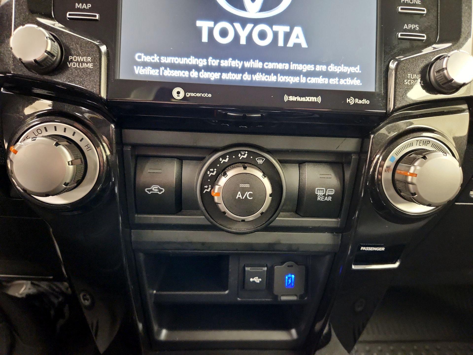 Thumbnail: 2022 Toyota 4Runner - 17