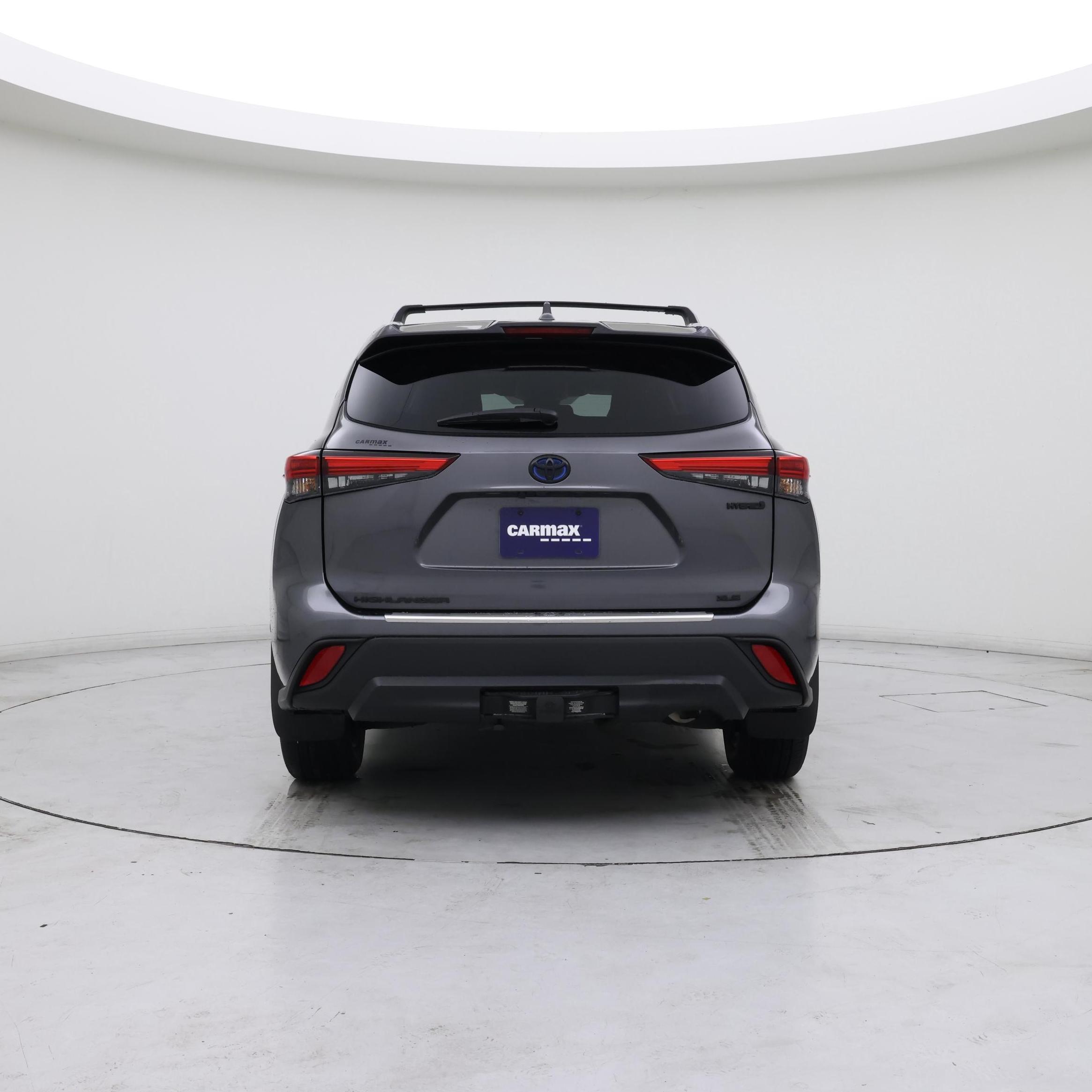 Thumbnail: 2023 Toyota Highlander - 6
