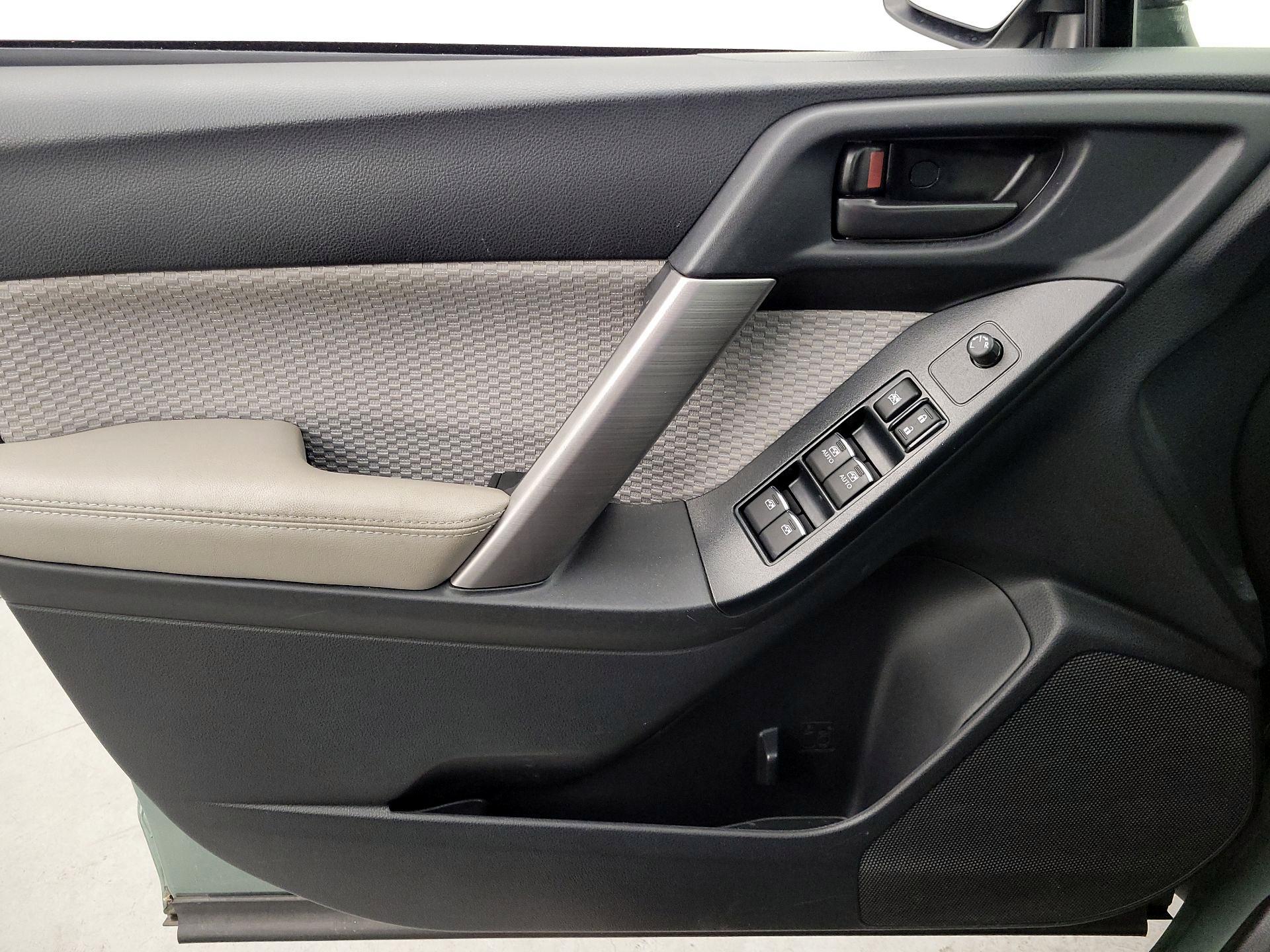 Thumbnail: 2018 Subaru Forester - 12