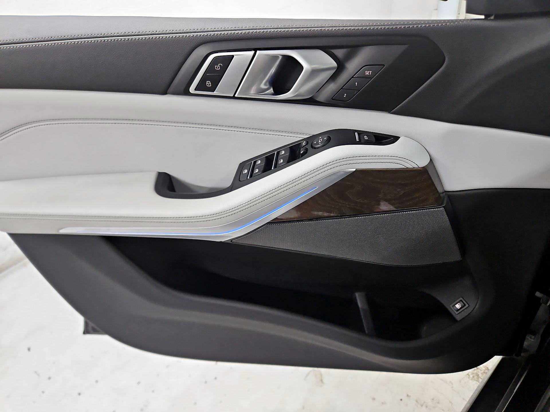 Thumbnail: 2023 BMW X5 - 12