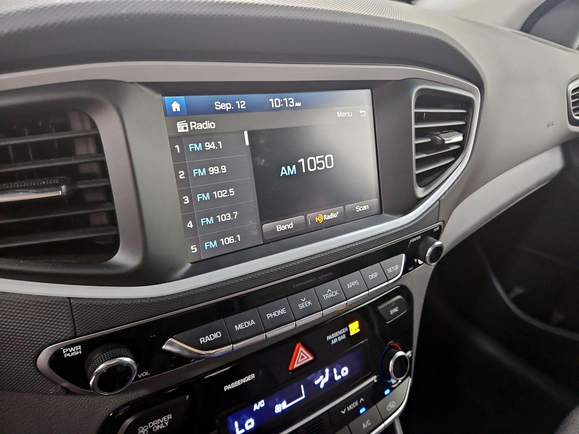 Thumbnail: 2019 Hyundai Ioniq - 15