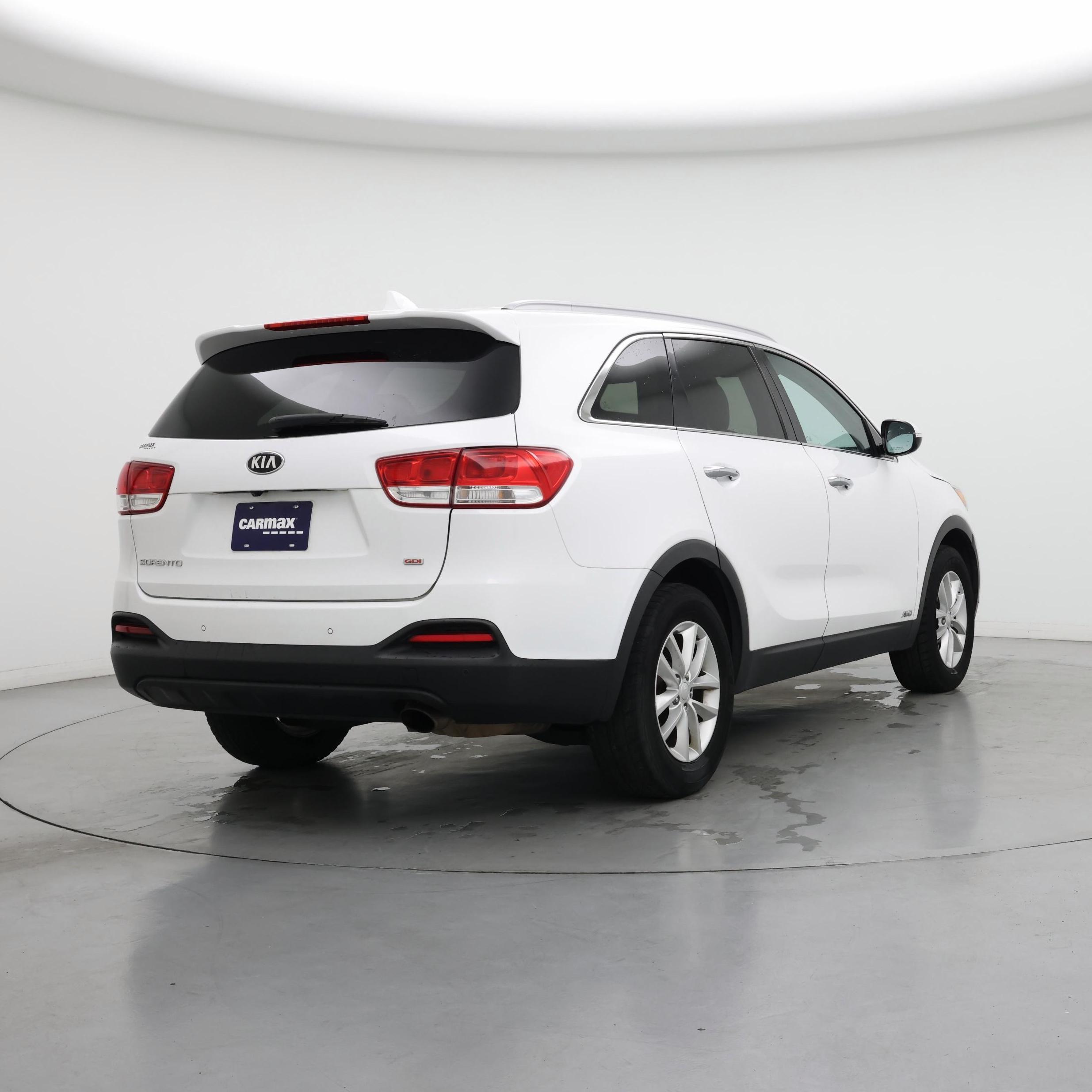 Thumbnail: 2017 Kia Sorento - 8