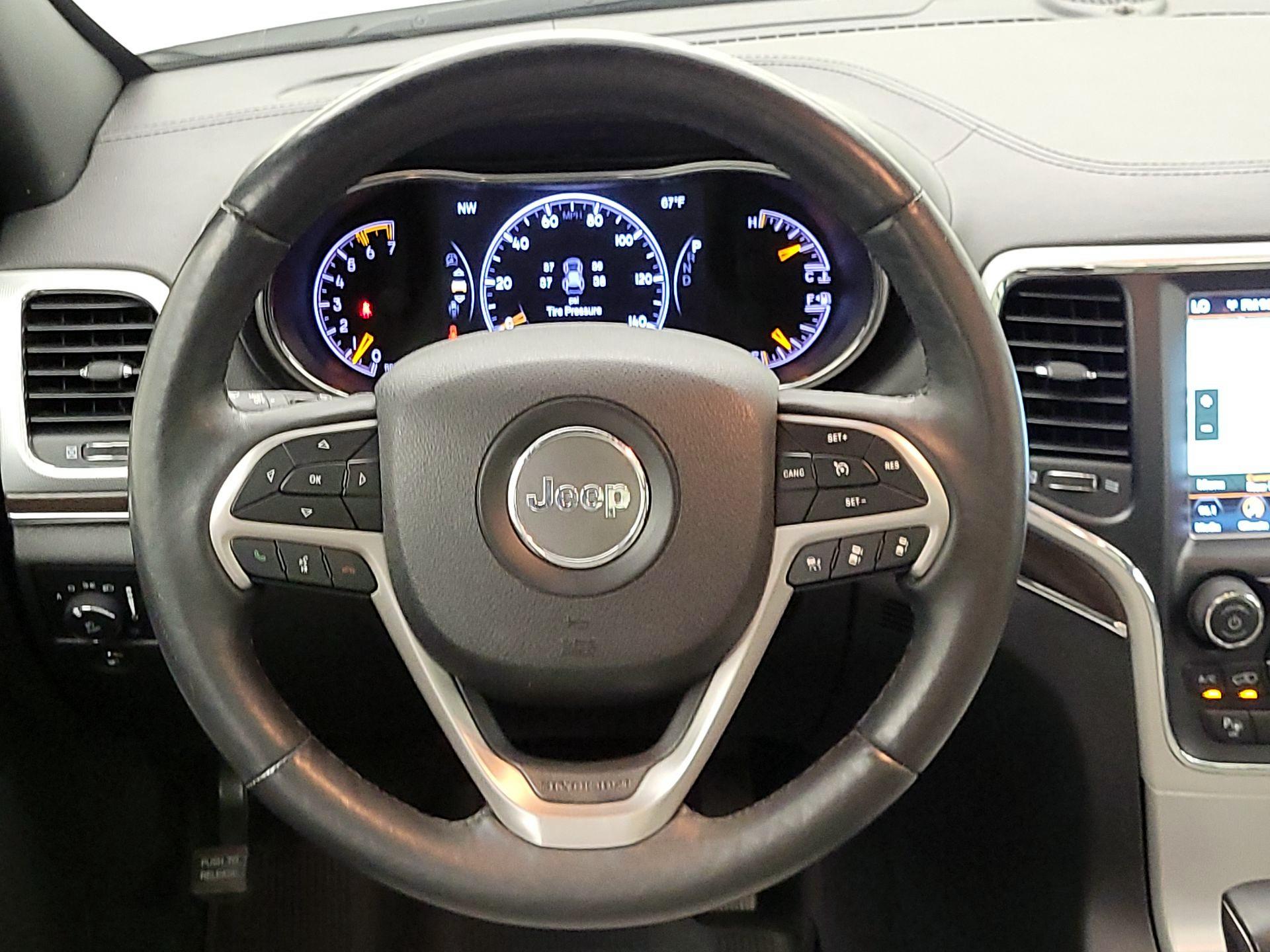 Thumbnail: 2018 Jeep Grand Cherokee - 10