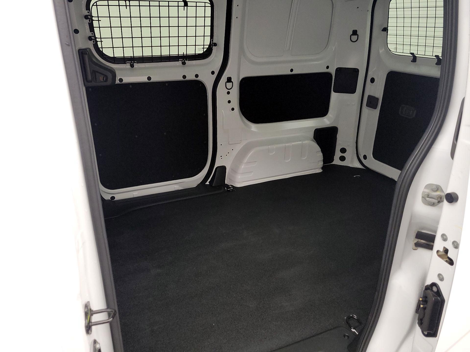 Thumbnail: 2021 Nissan NV200 - 19