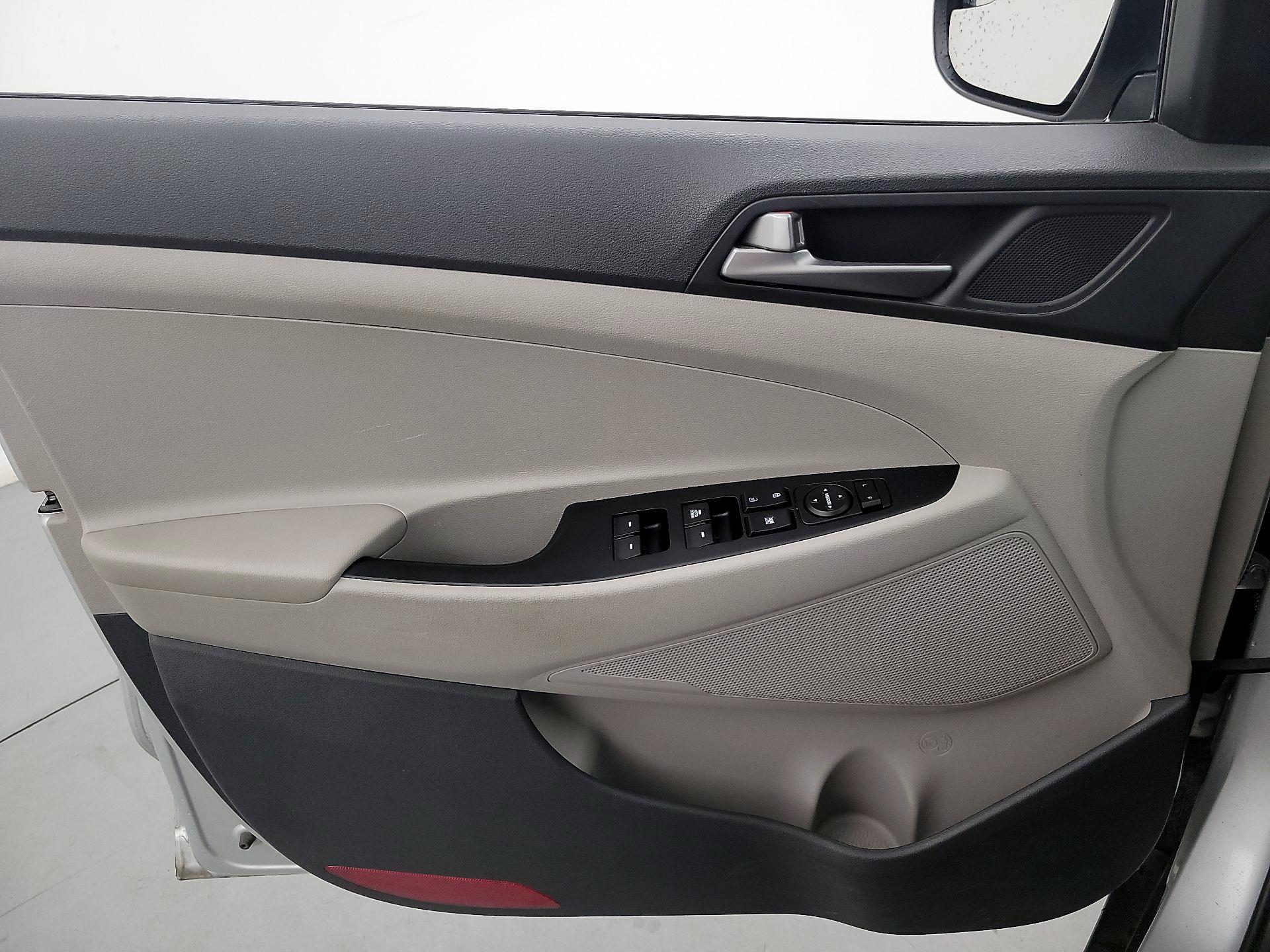 Thumbnail: 2018 Hyundai Tucson - 12