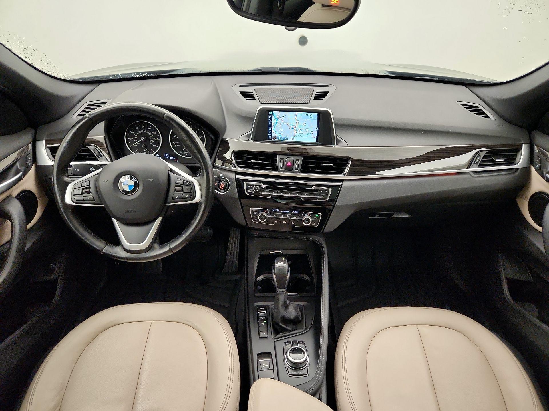 Thumbnail: 2017 BMW X1 - 9