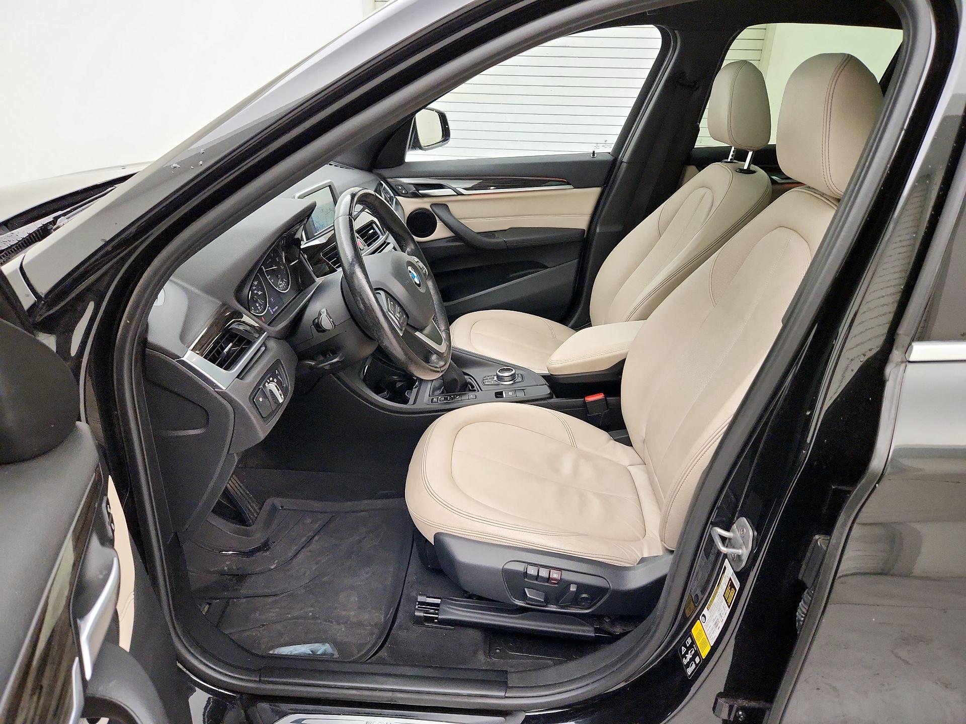 Thumbnail: 2017 BMW X1 - 11