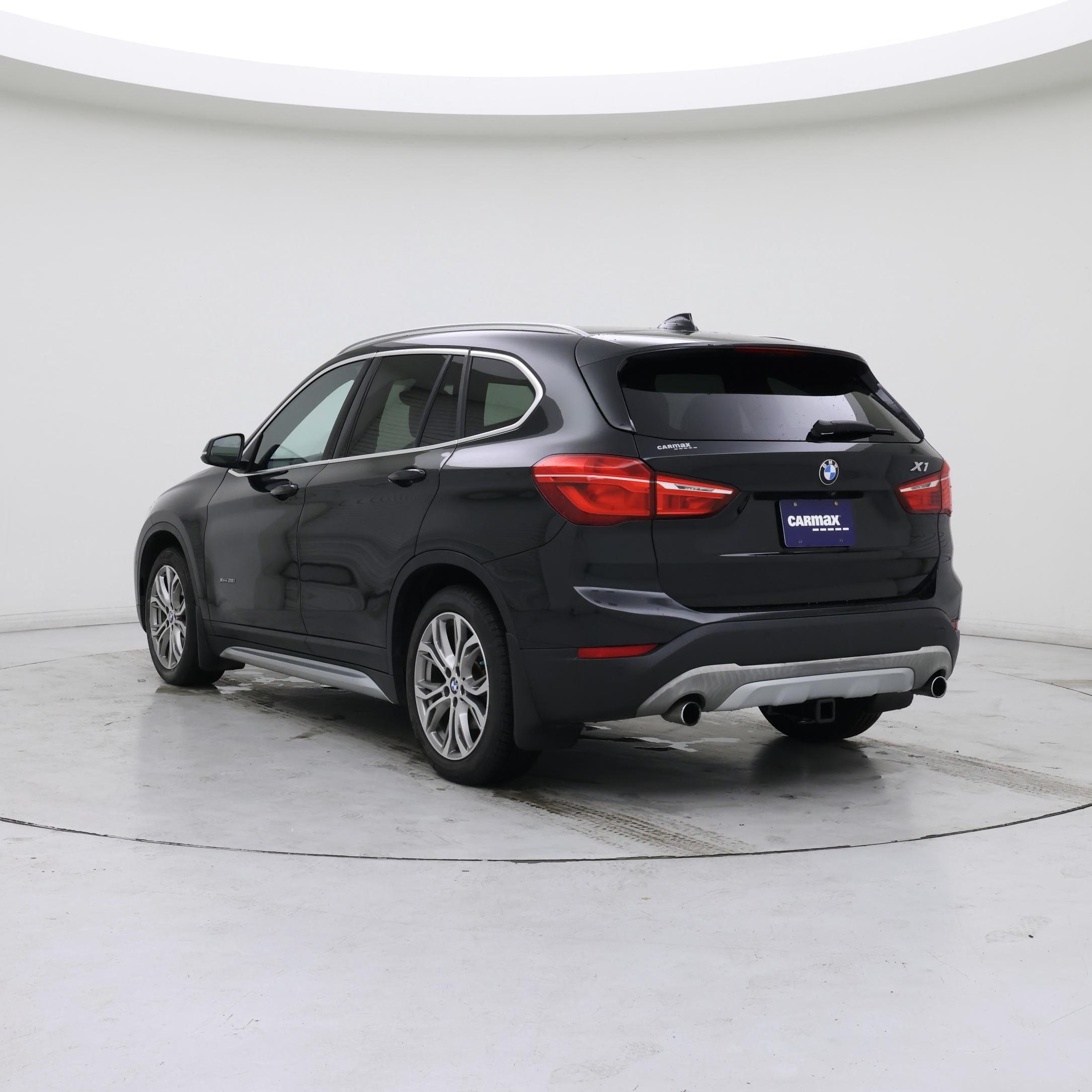 Thumbnail: 2017 BMW X1 - 2