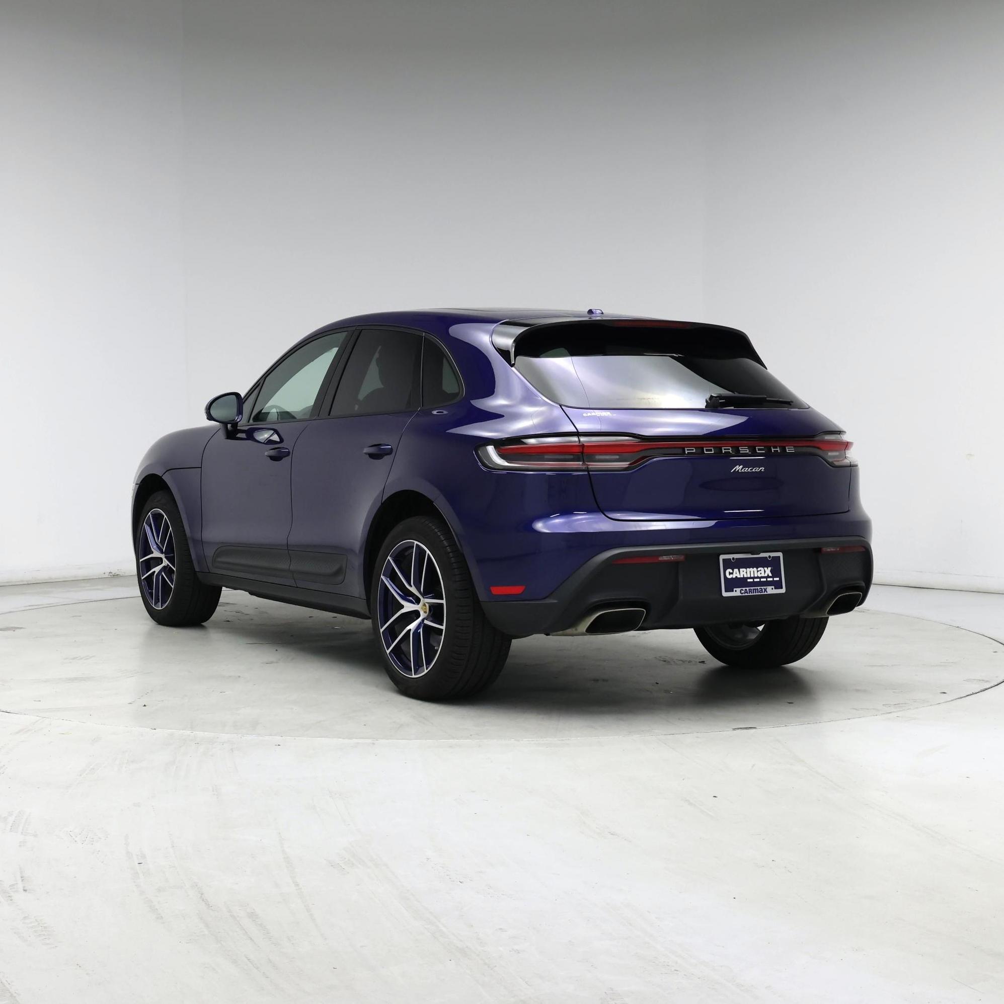 Thumbnail: 2022 Porsche Macan - 2