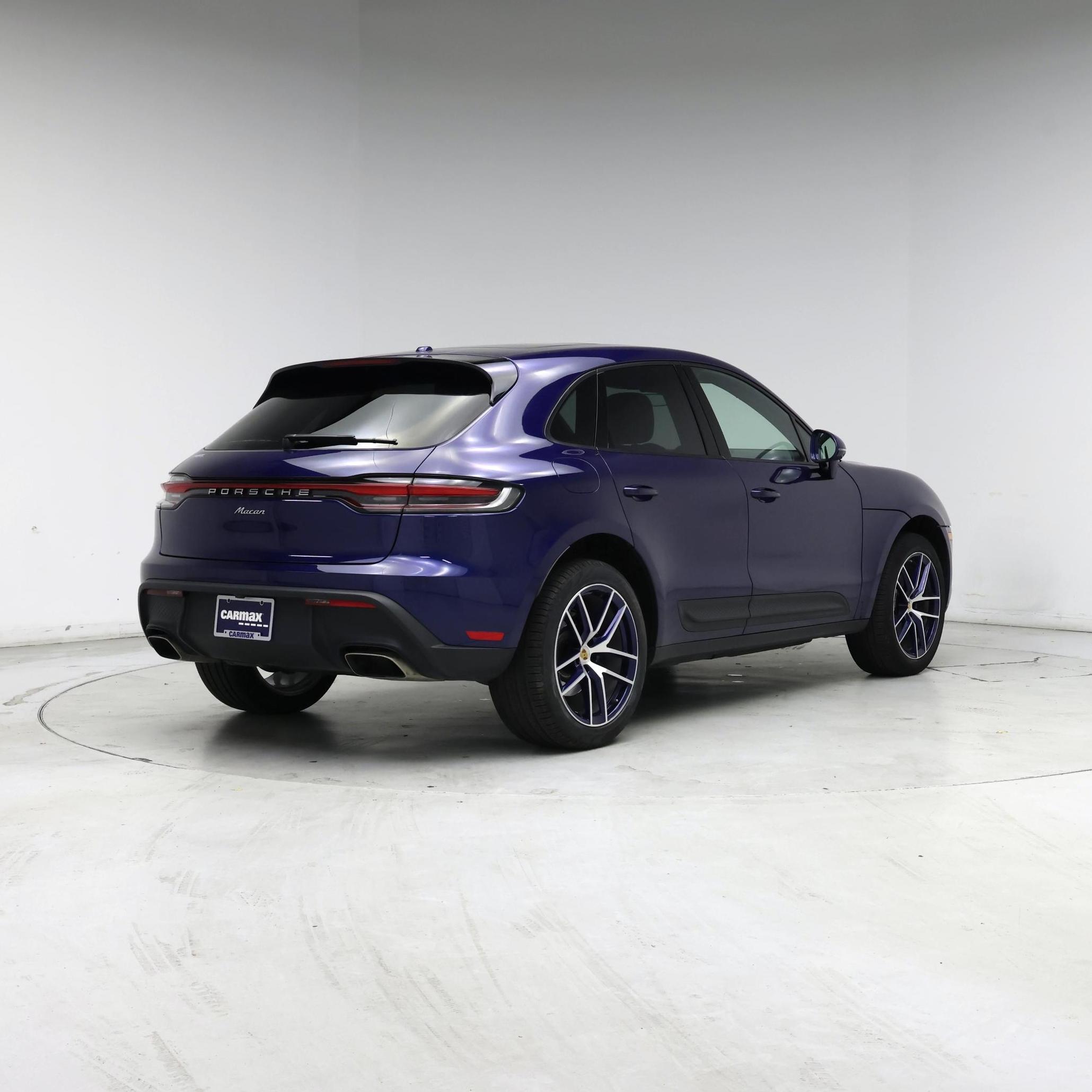 Thumbnail: 2022 Porsche Macan - 8