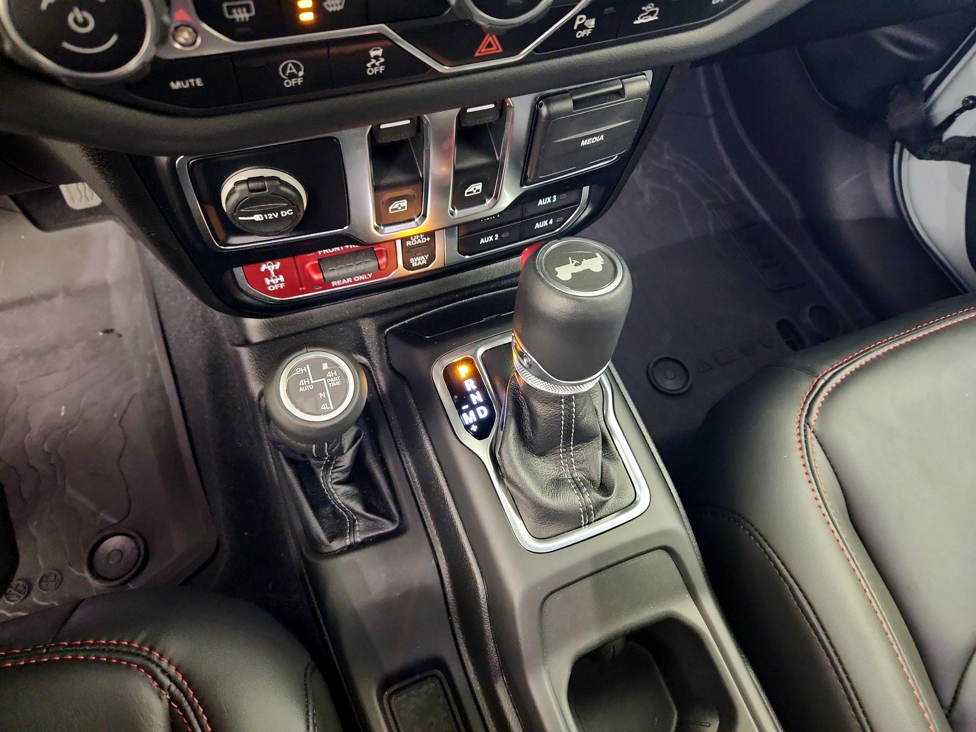 Thumbnail: 2024 Jeep Wrangler - 18