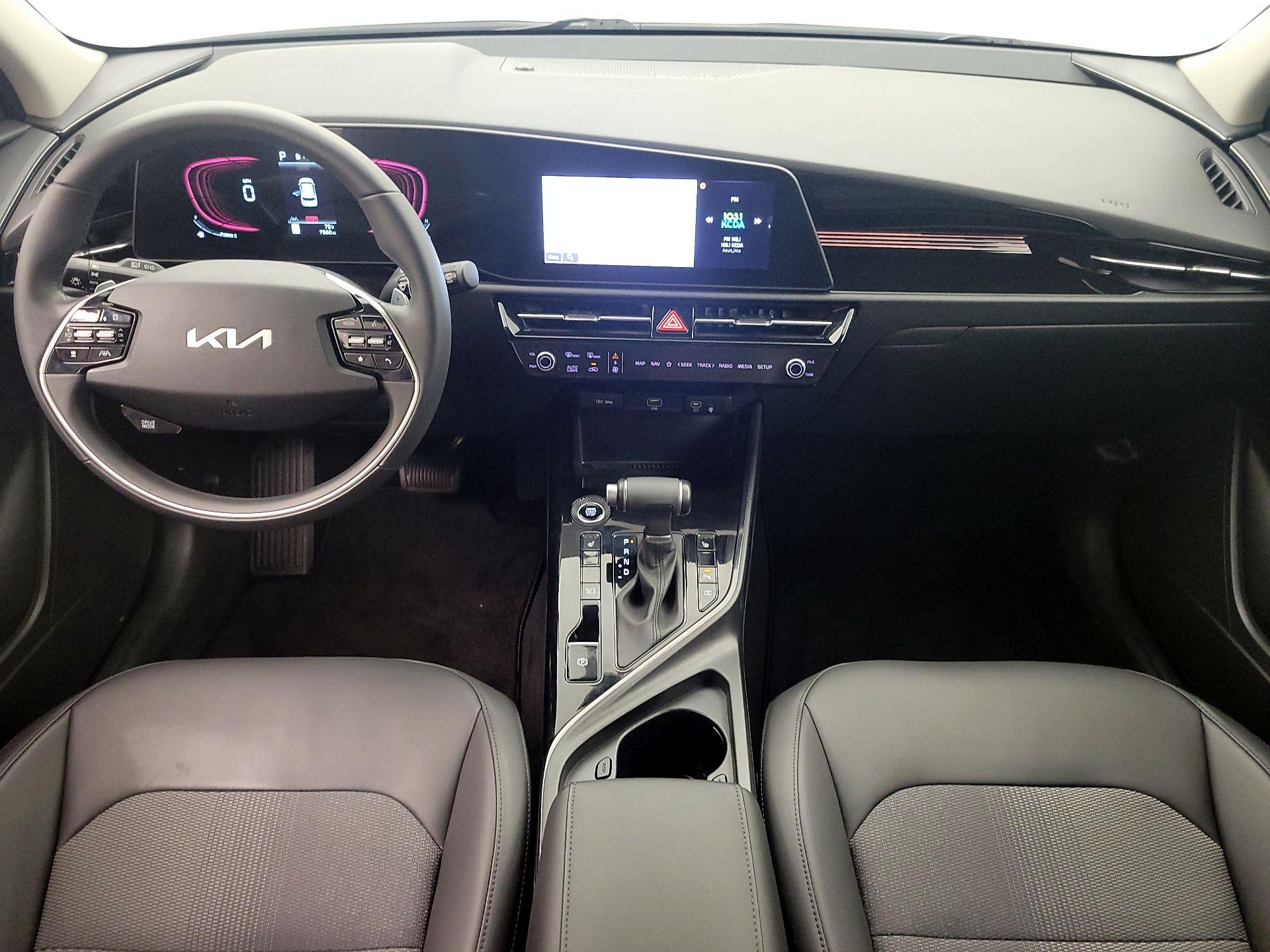 Thumbnail: 2023 Kia Niro - 9