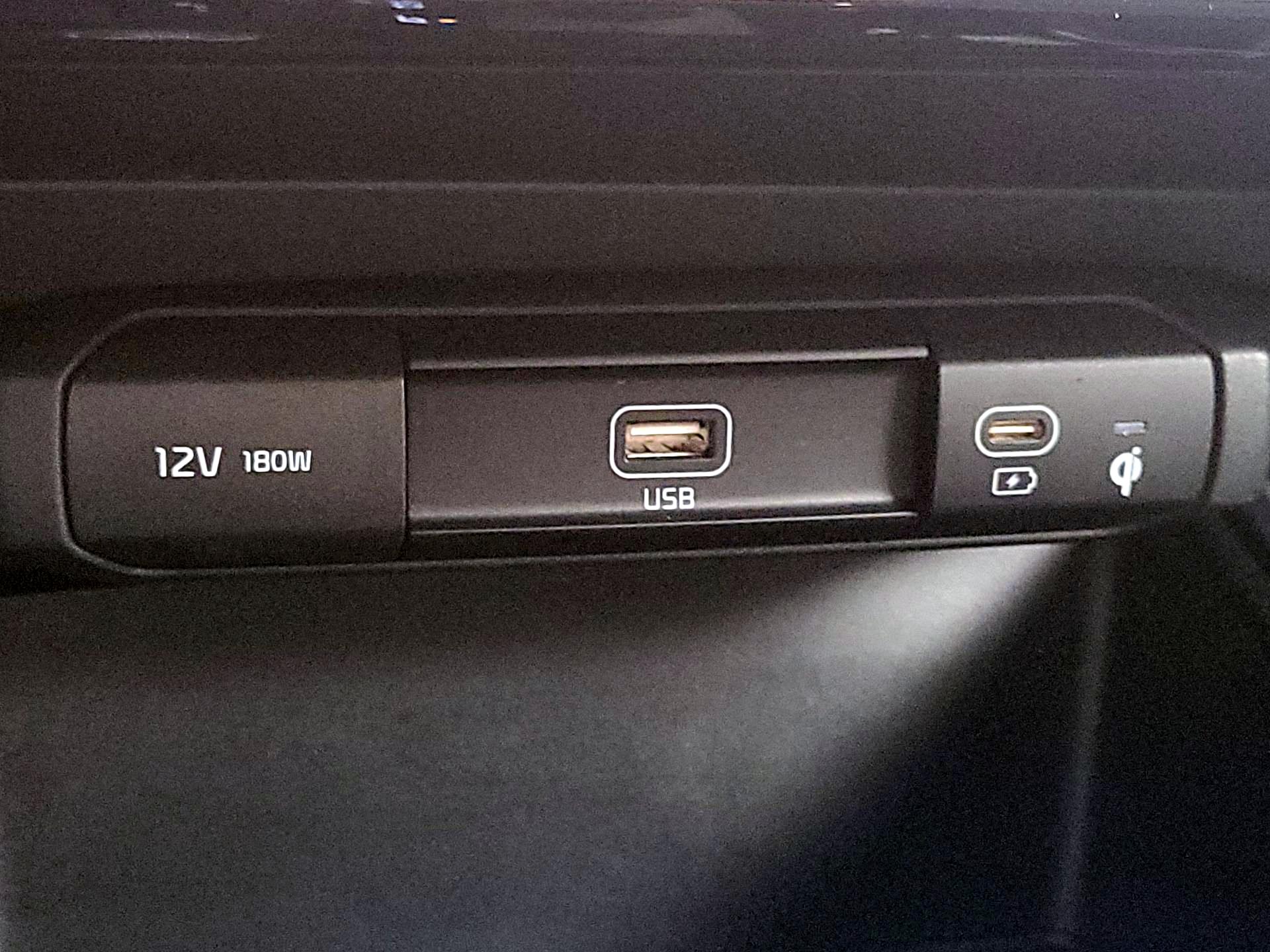 Thumbnail: 2023 Kia Niro - 19