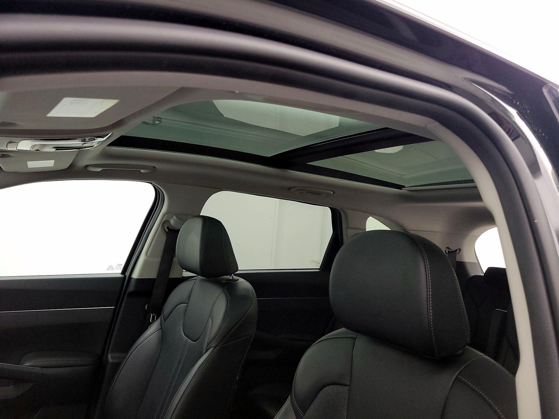Thumbnail: 2022 Kia Sorento - 20