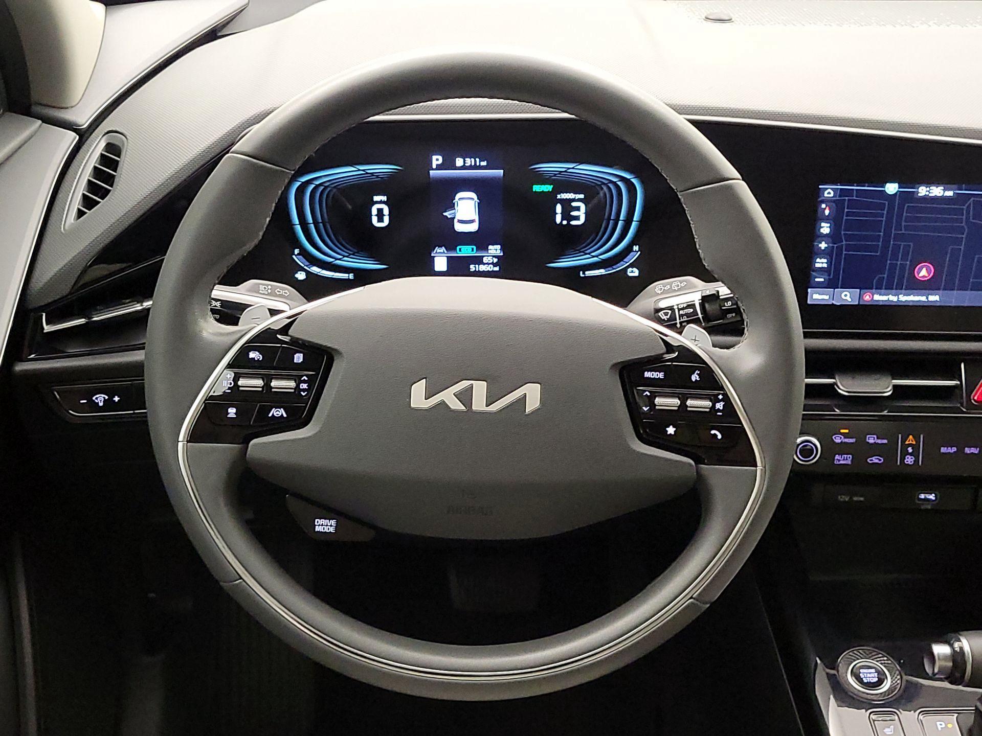 Thumbnail: 2023 Kia Niro - 10