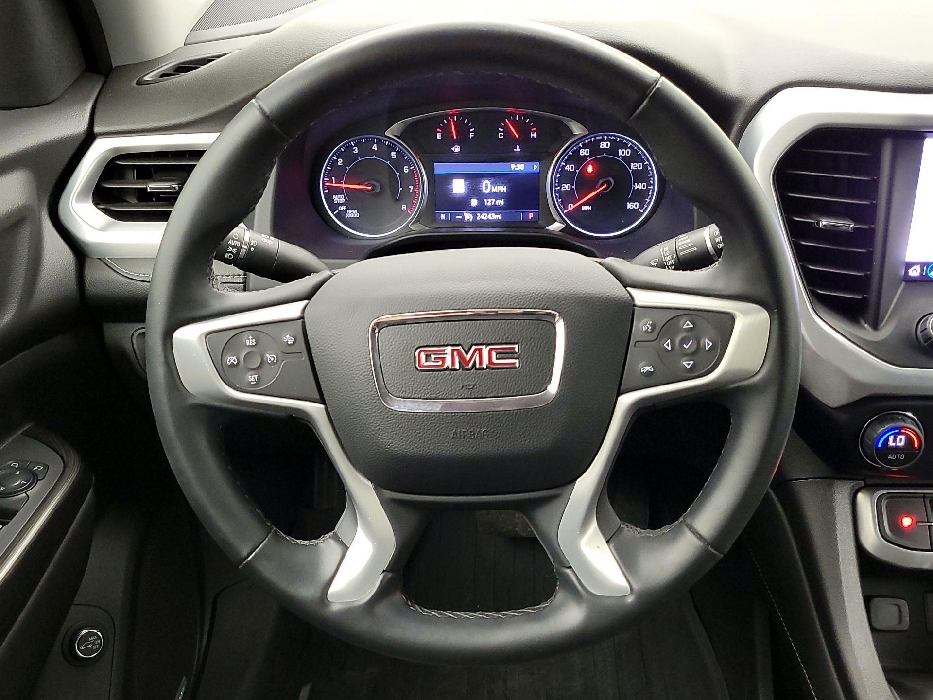 Thumbnail: 2023 GMC Acadia - 10
