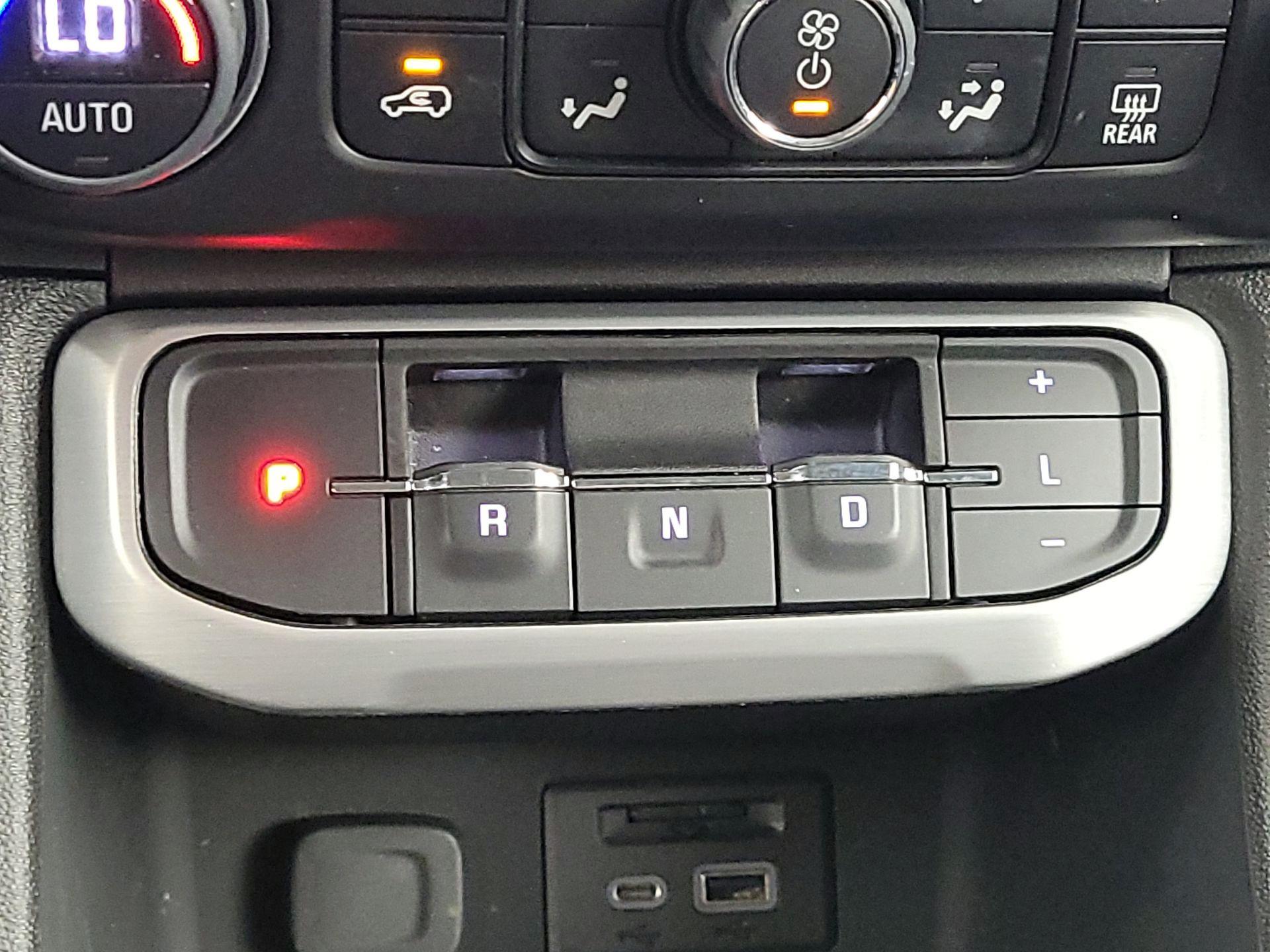 Thumbnail: 2023 GMC Acadia - 18
