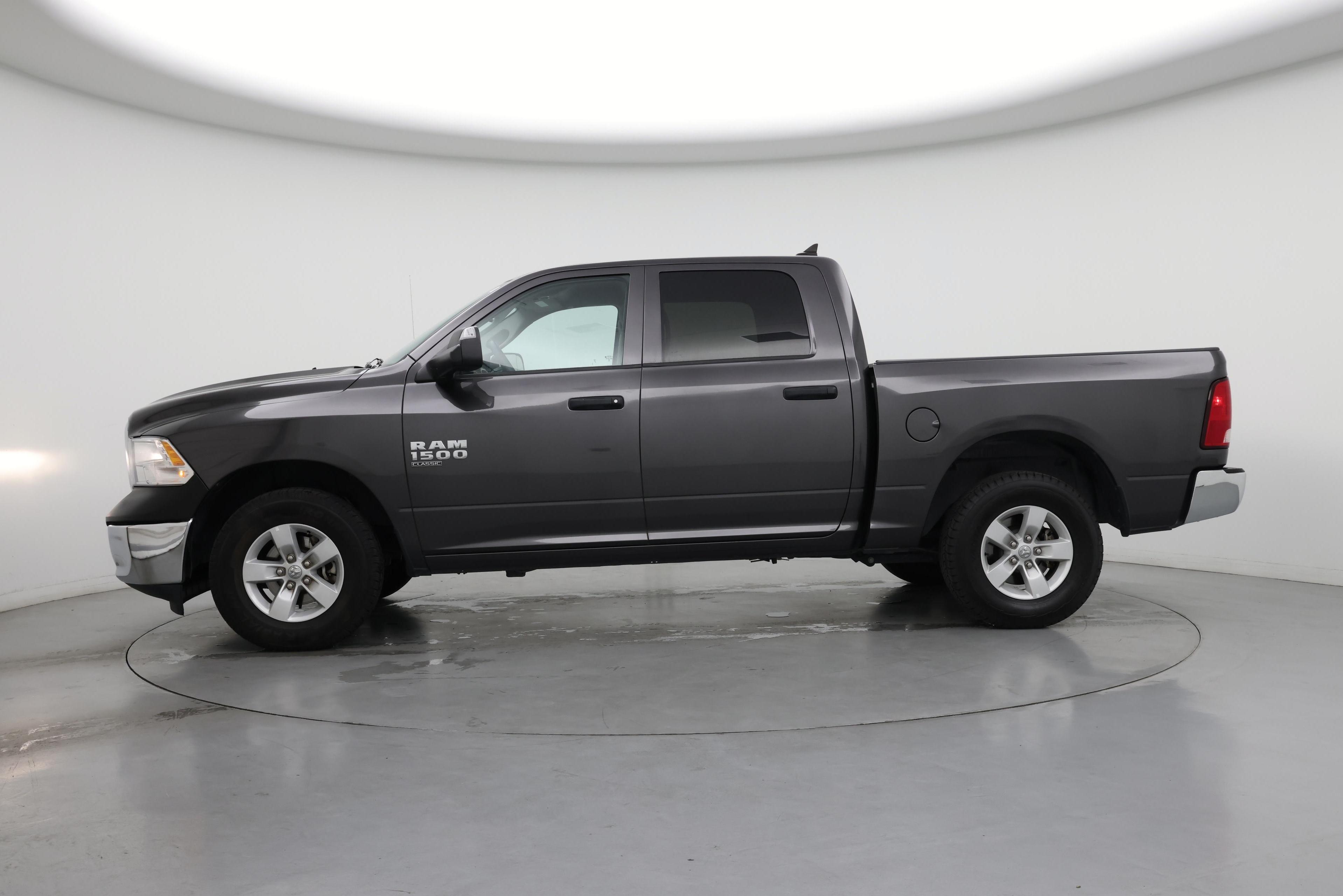 Thumbnail: 2023 RAM 1500 Classic - 3