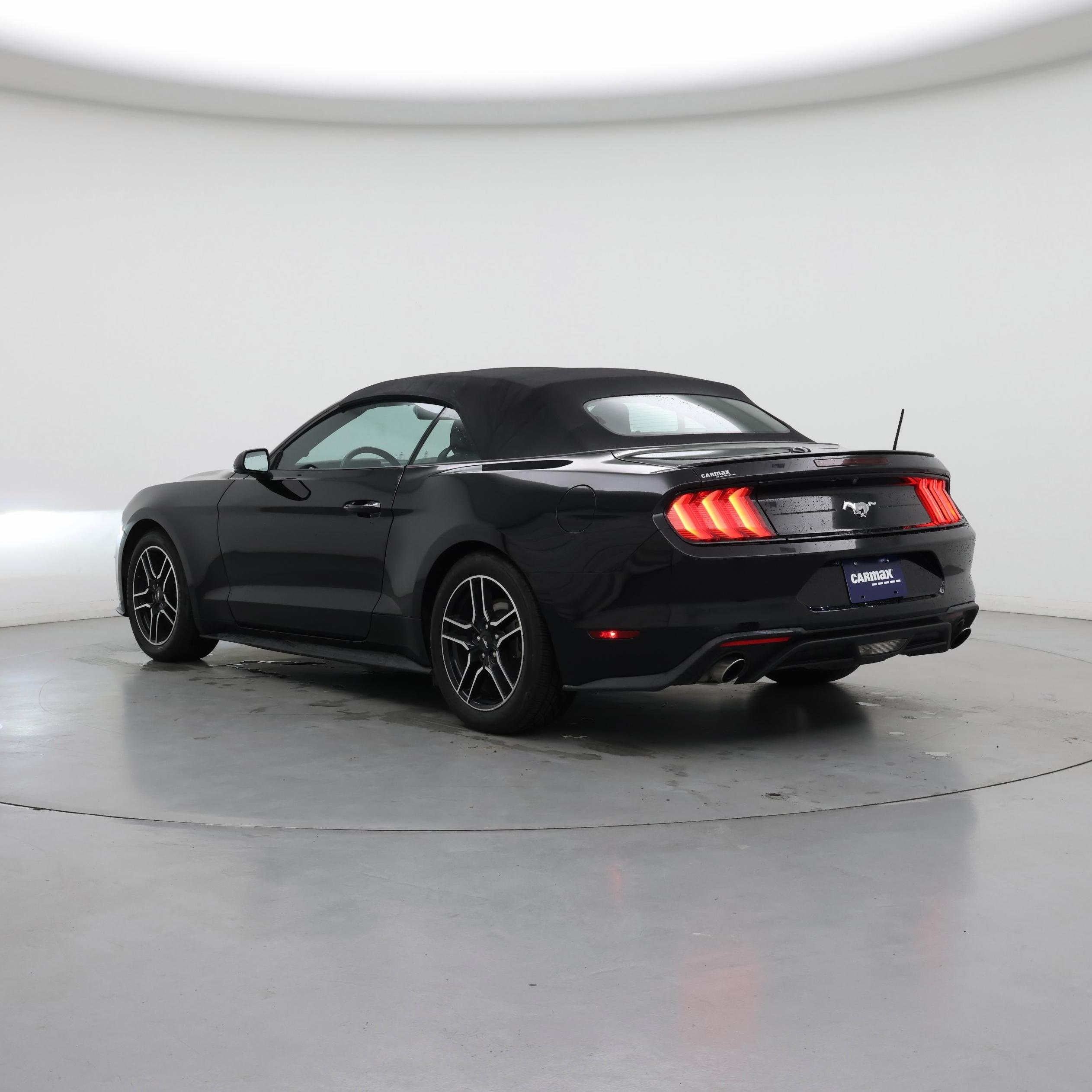 Thumbnail: 2022 Ford Mustang - 2