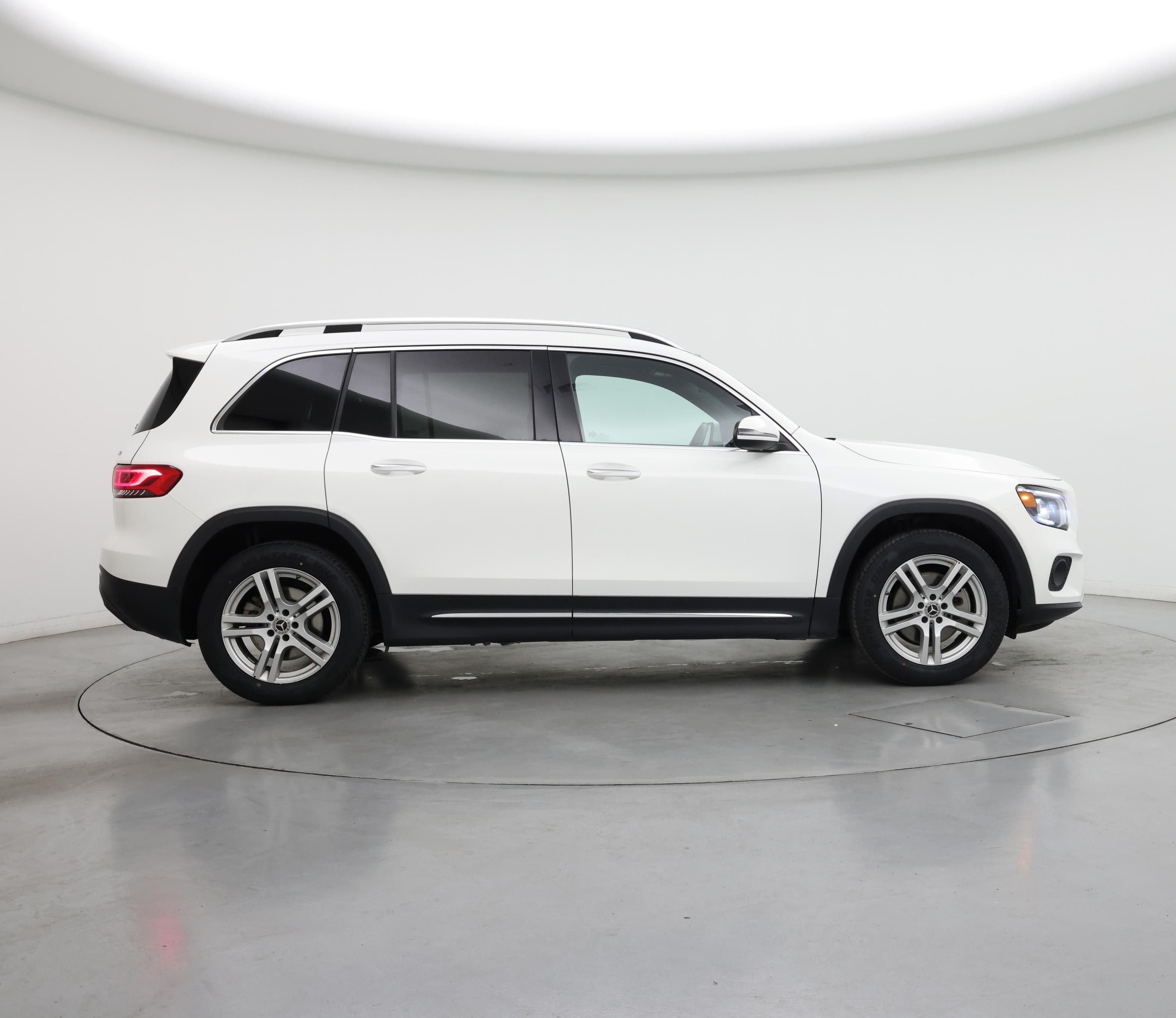 Thumbnail: 2023 Mercedes-Benz GLB - 7