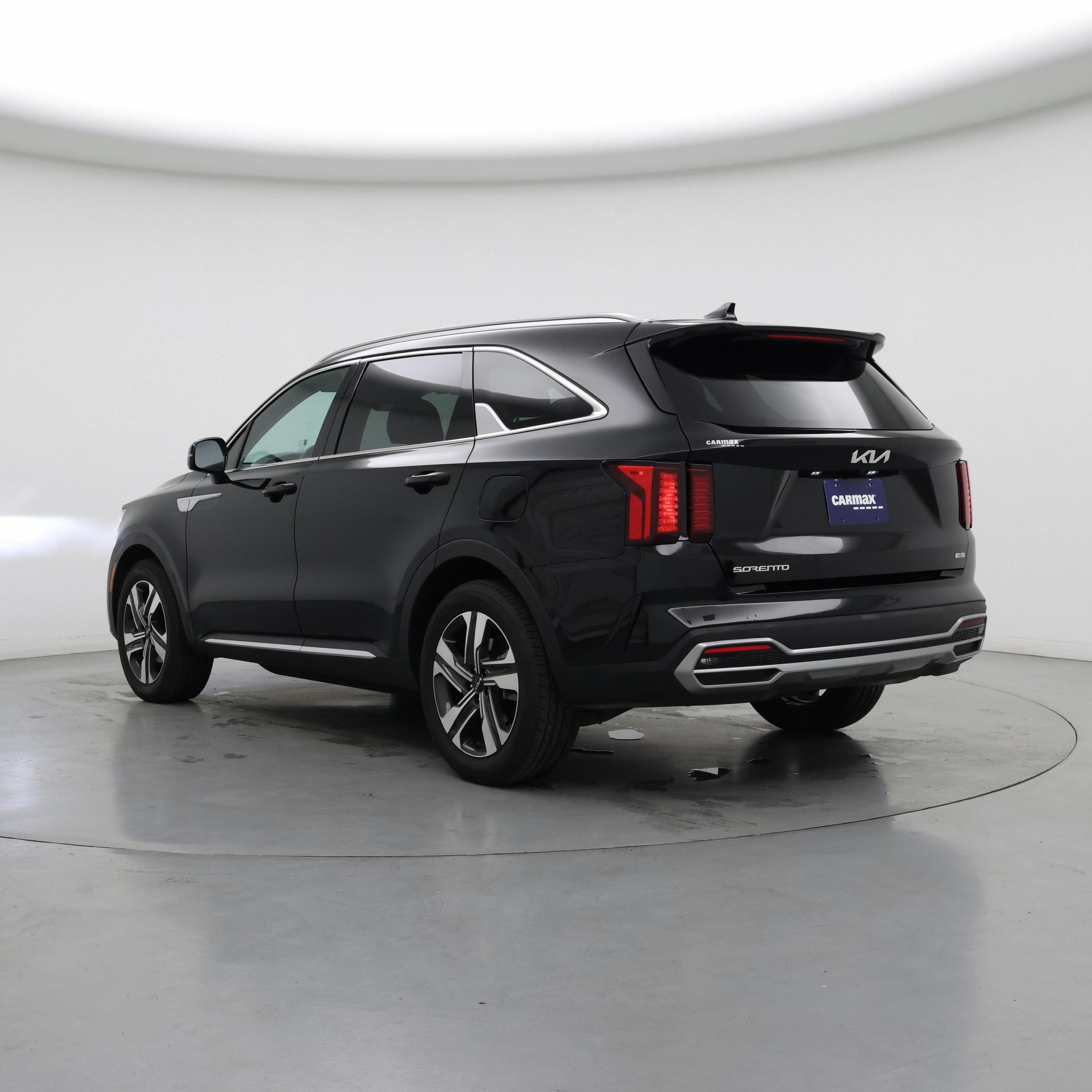 Thumbnail: 2023 Kia Sorento - 2