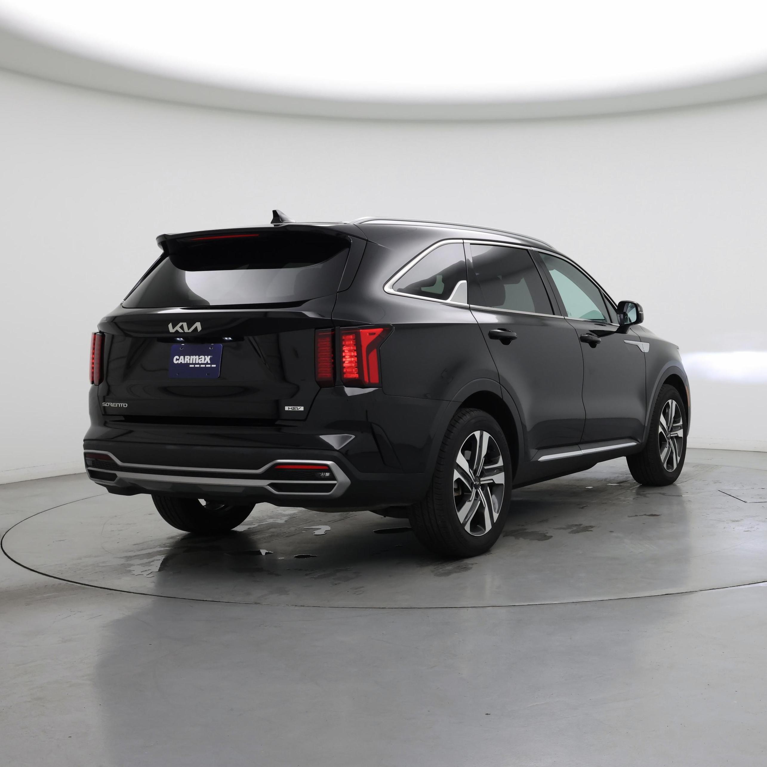 Thumbnail: 2023 Kia Sorento - 8