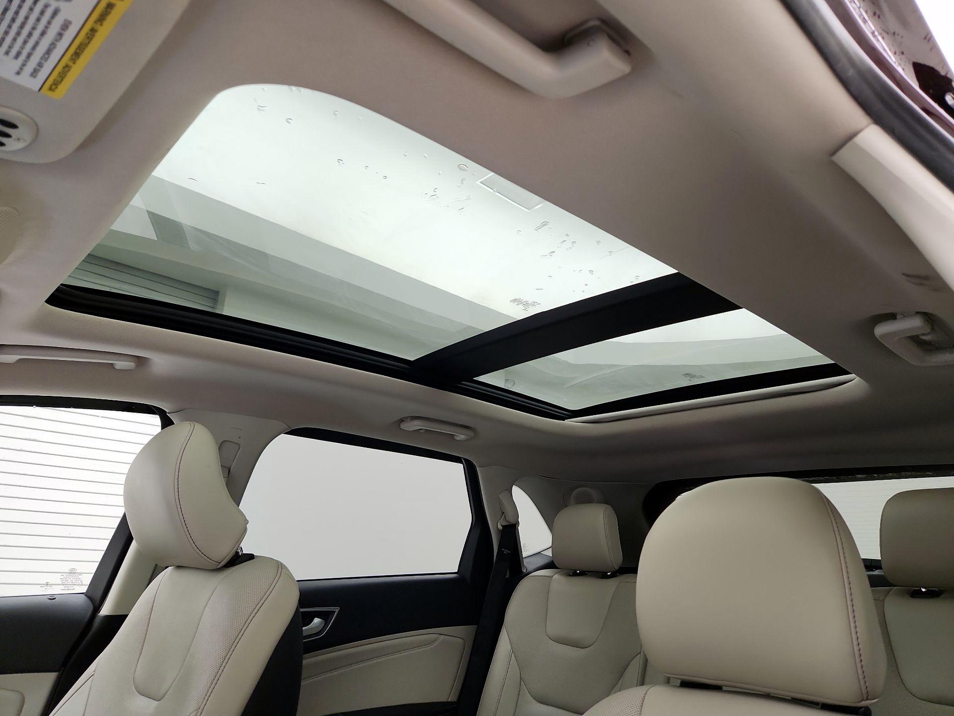 Thumbnail: 2018 Ford Edge - 20