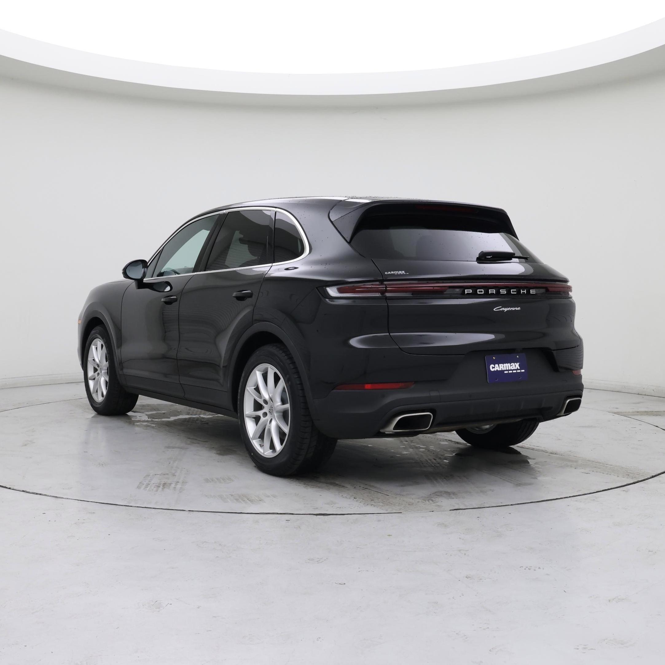 Thumbnail: 2024 Porsche Cayenne - 2