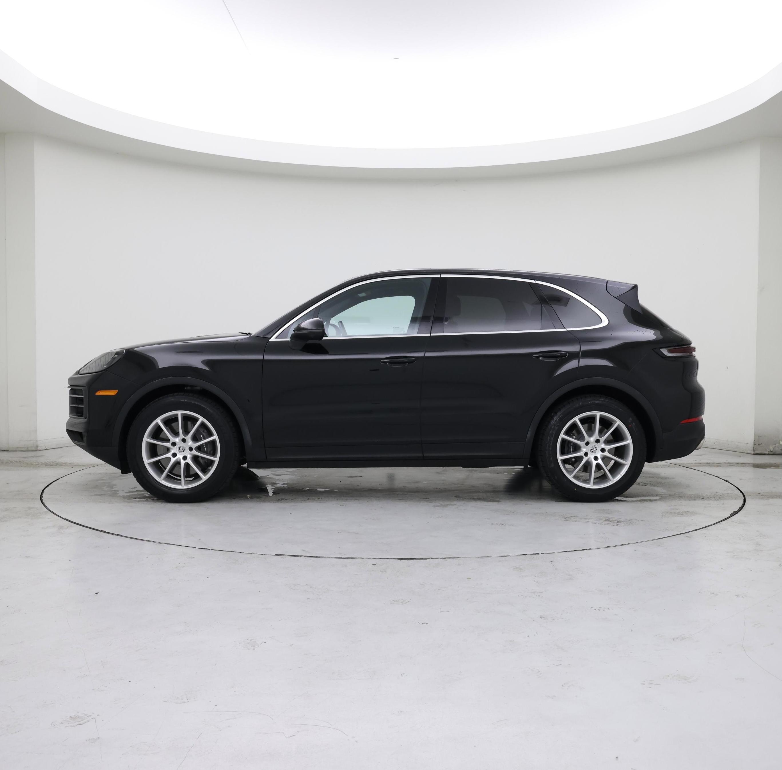 Thumbnail: 2024 Porsche Cayenne - 3