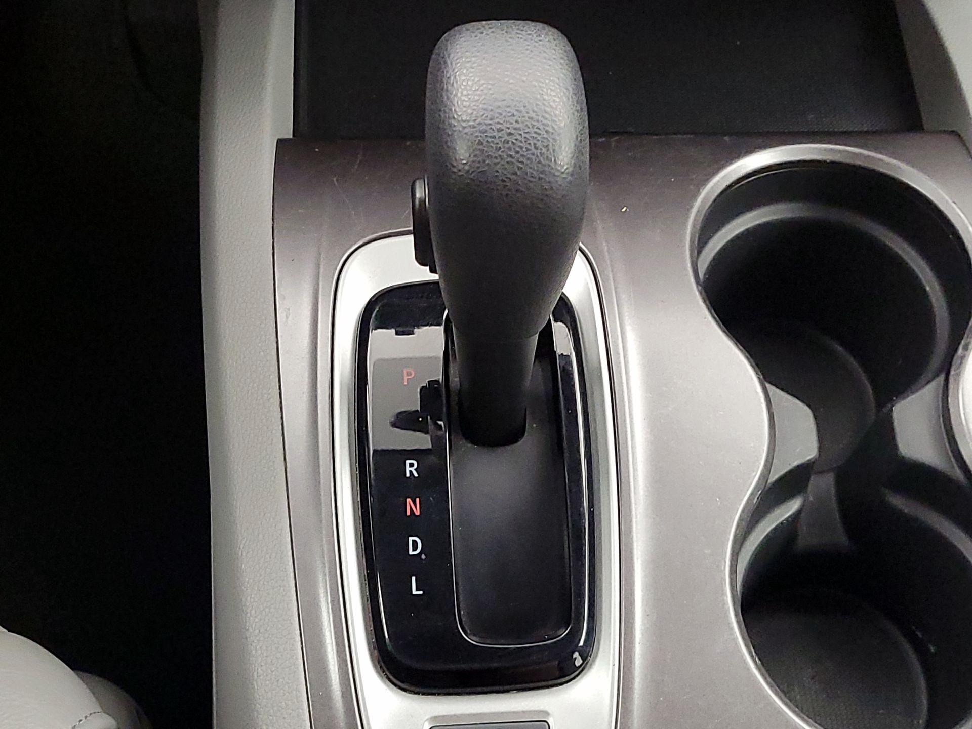 Thumbnail: 2019 Honda Pilot - 17