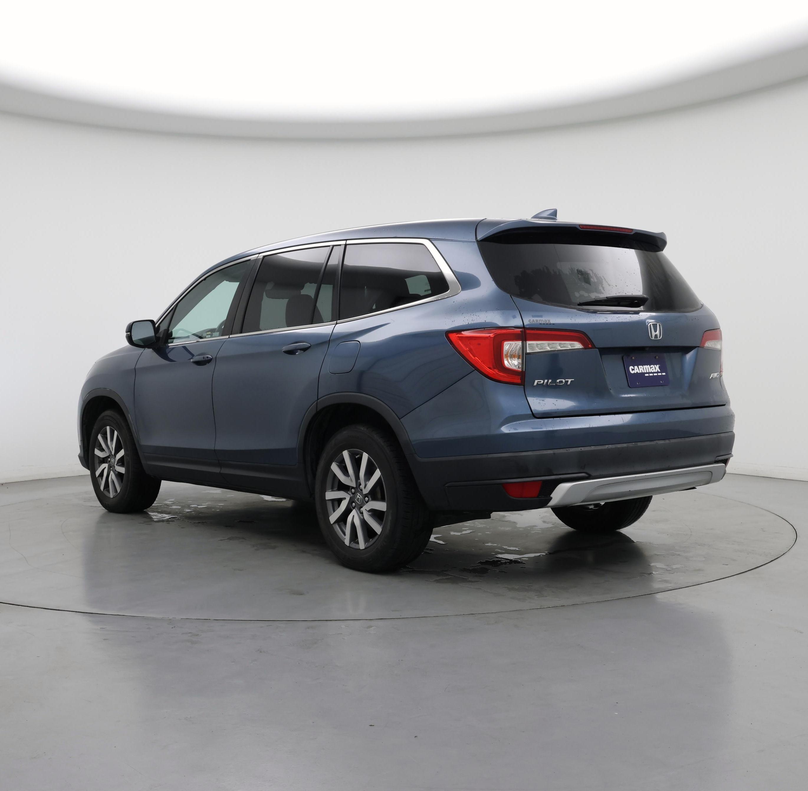 Thumbnail: 2019 Honda Pilot - 2