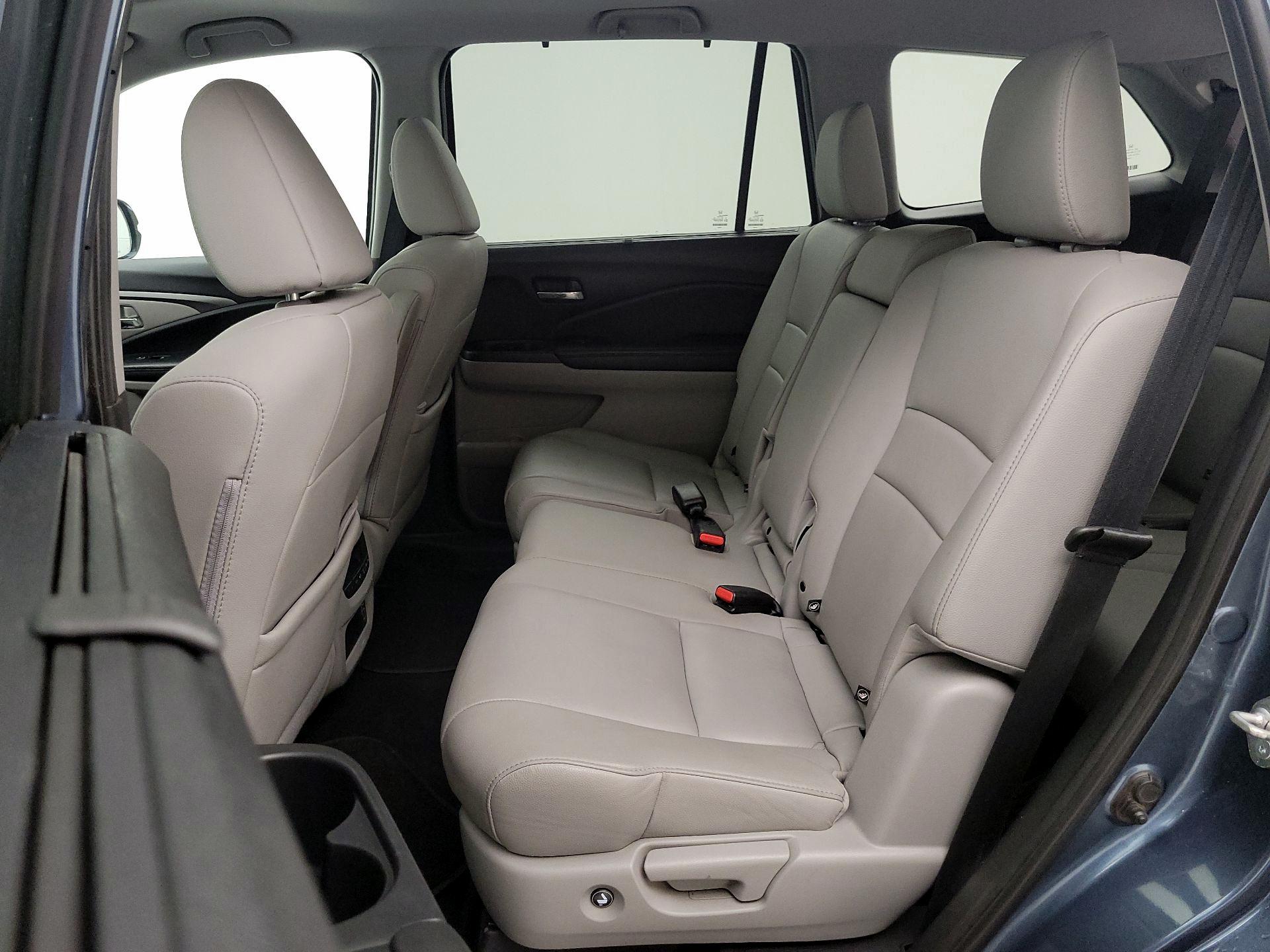 Thumbnail: 2019 Honda Pilot - 20