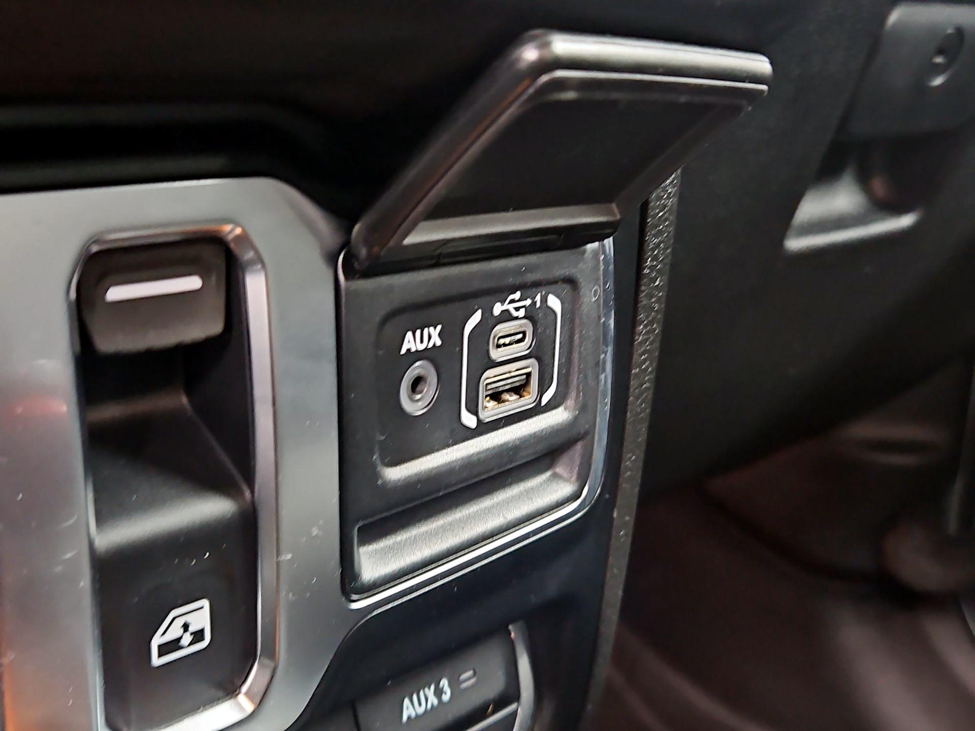 Thumbnail: 2024 Jeep Wrangler - 18
