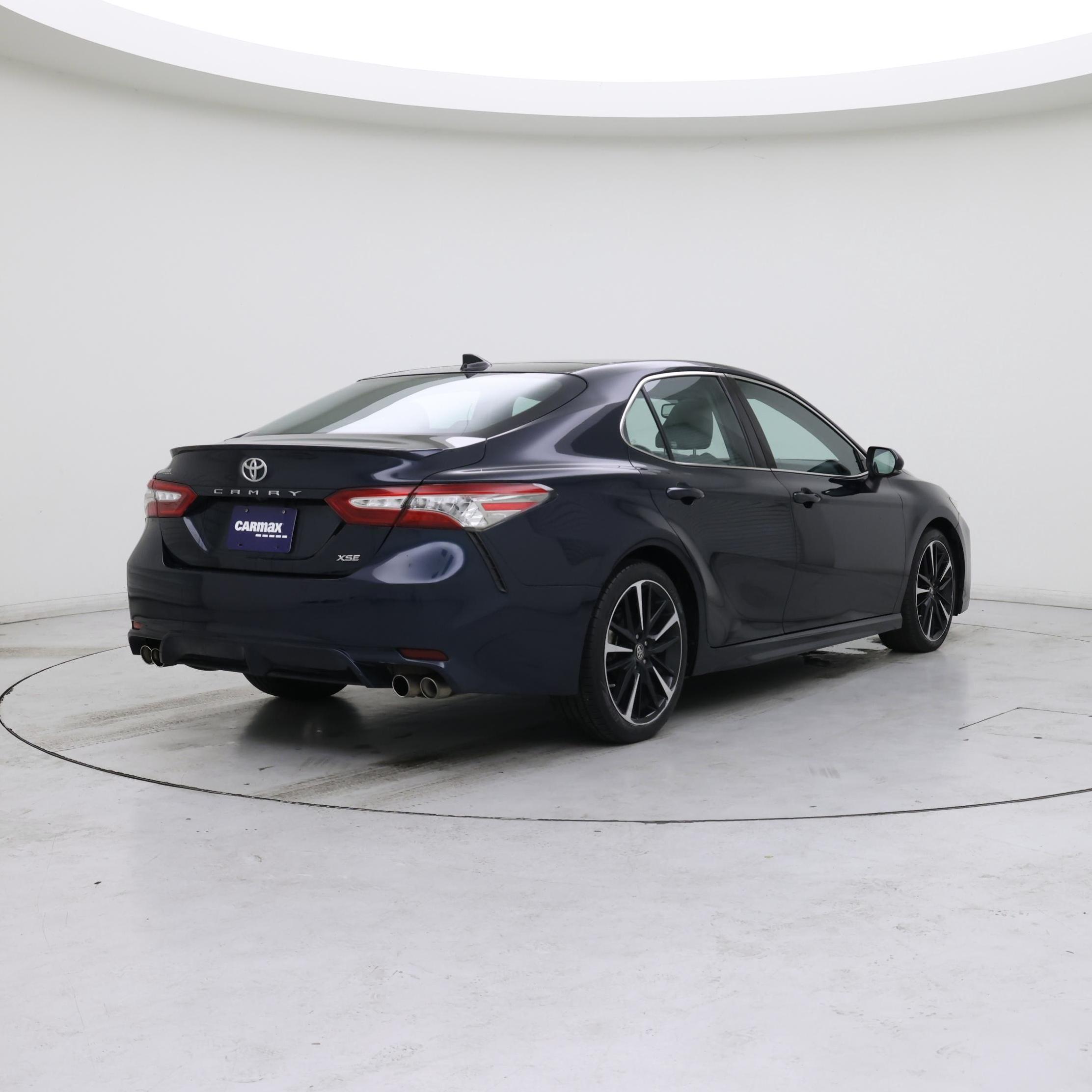 Thumbnail: 2019 Toyota Camry - 8