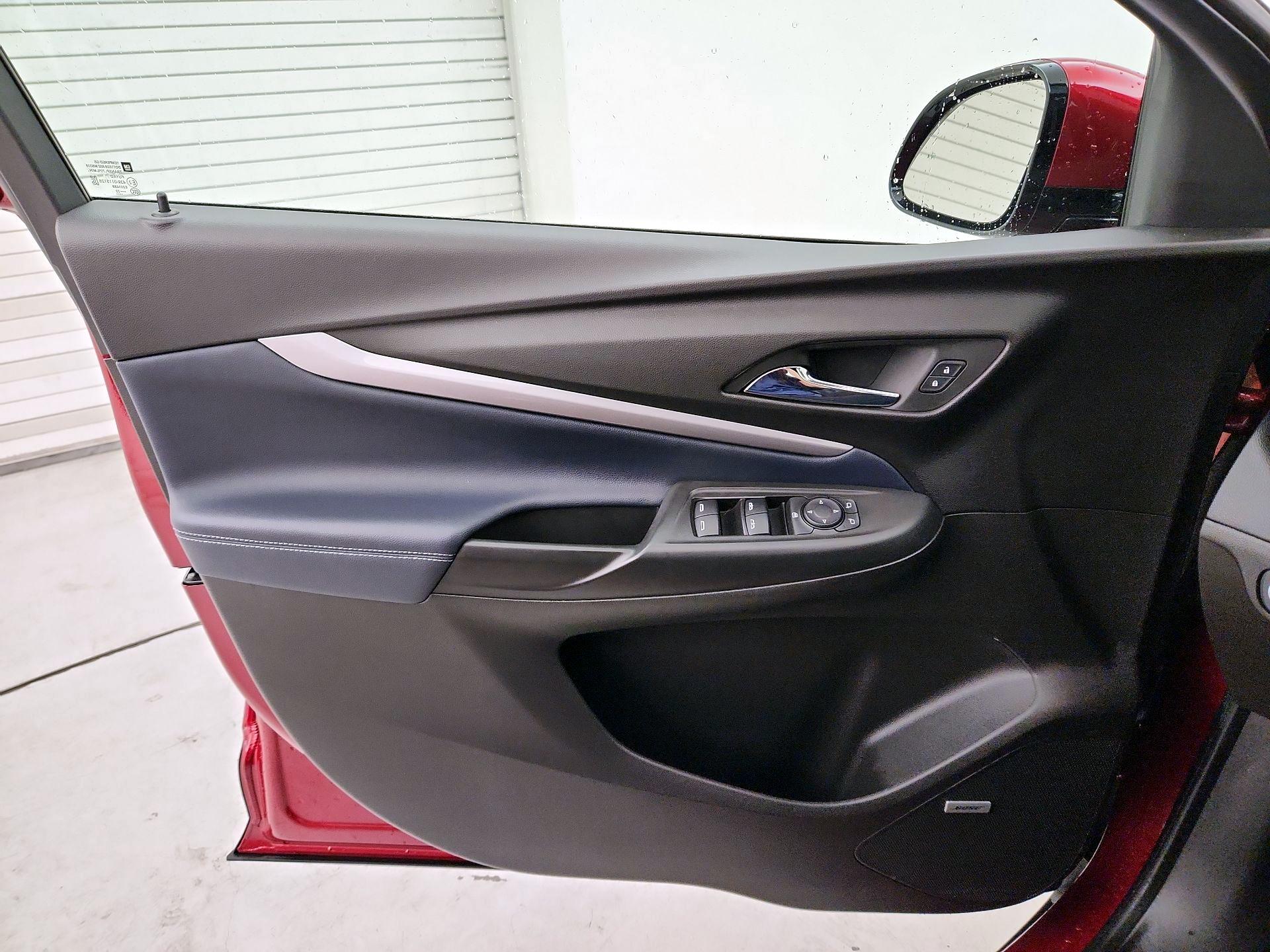 Thumbnail: 2022 Chevrolet Bolt EUV - 12