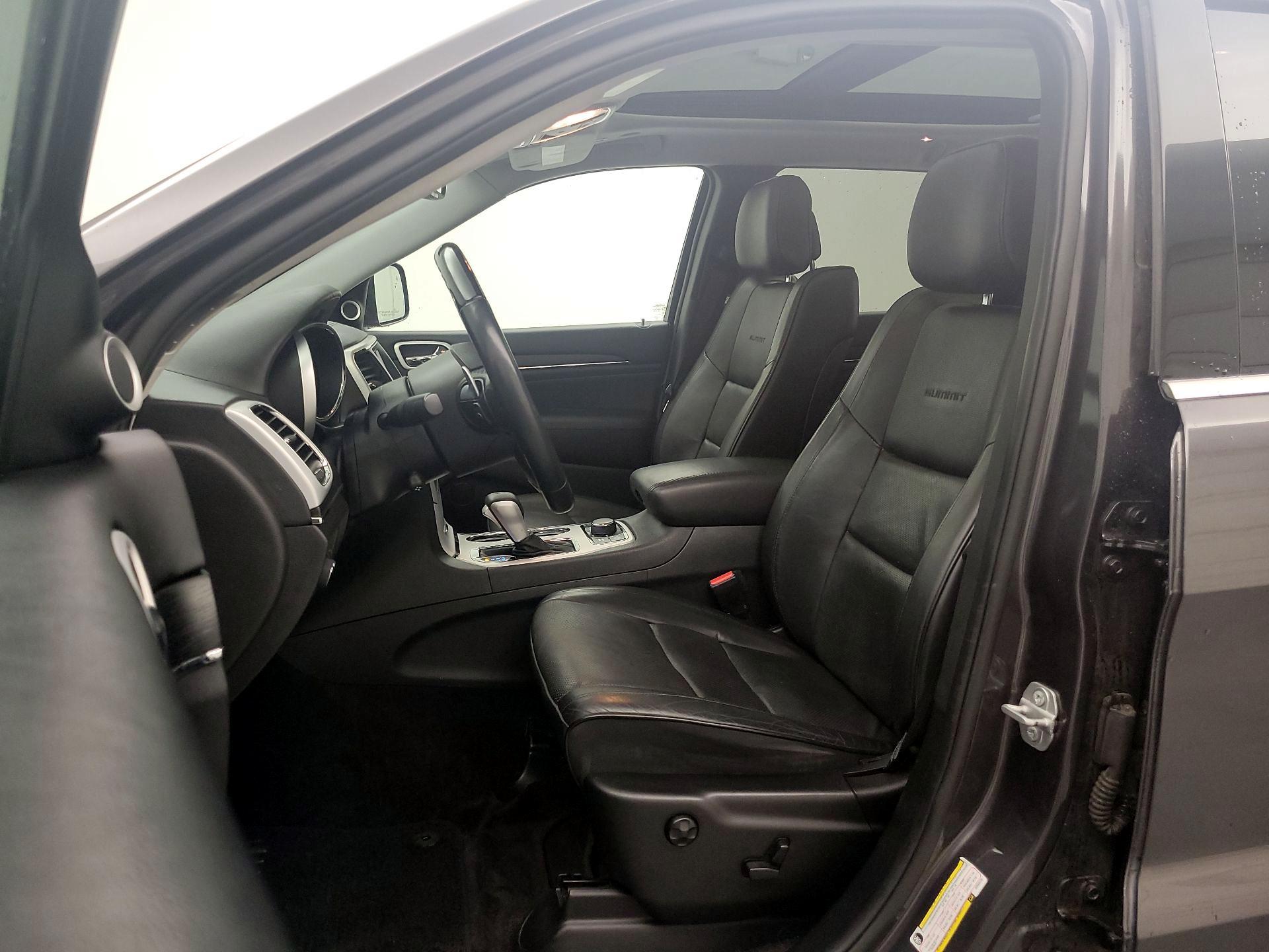 Thumbnail: 2018 Jeep Grand Cherokee - 11