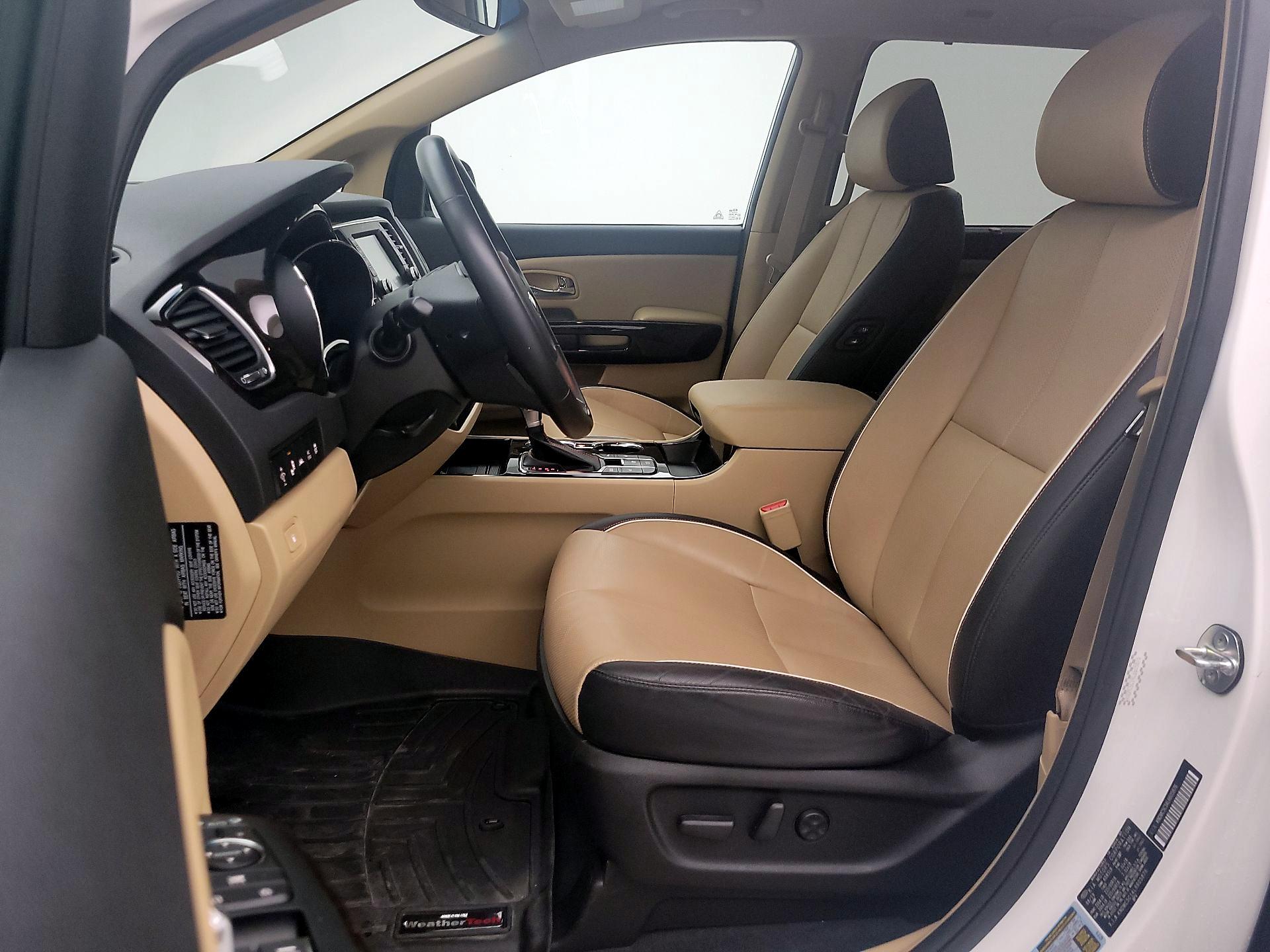 Thumbnail: 2020 Kia Sedona - 11