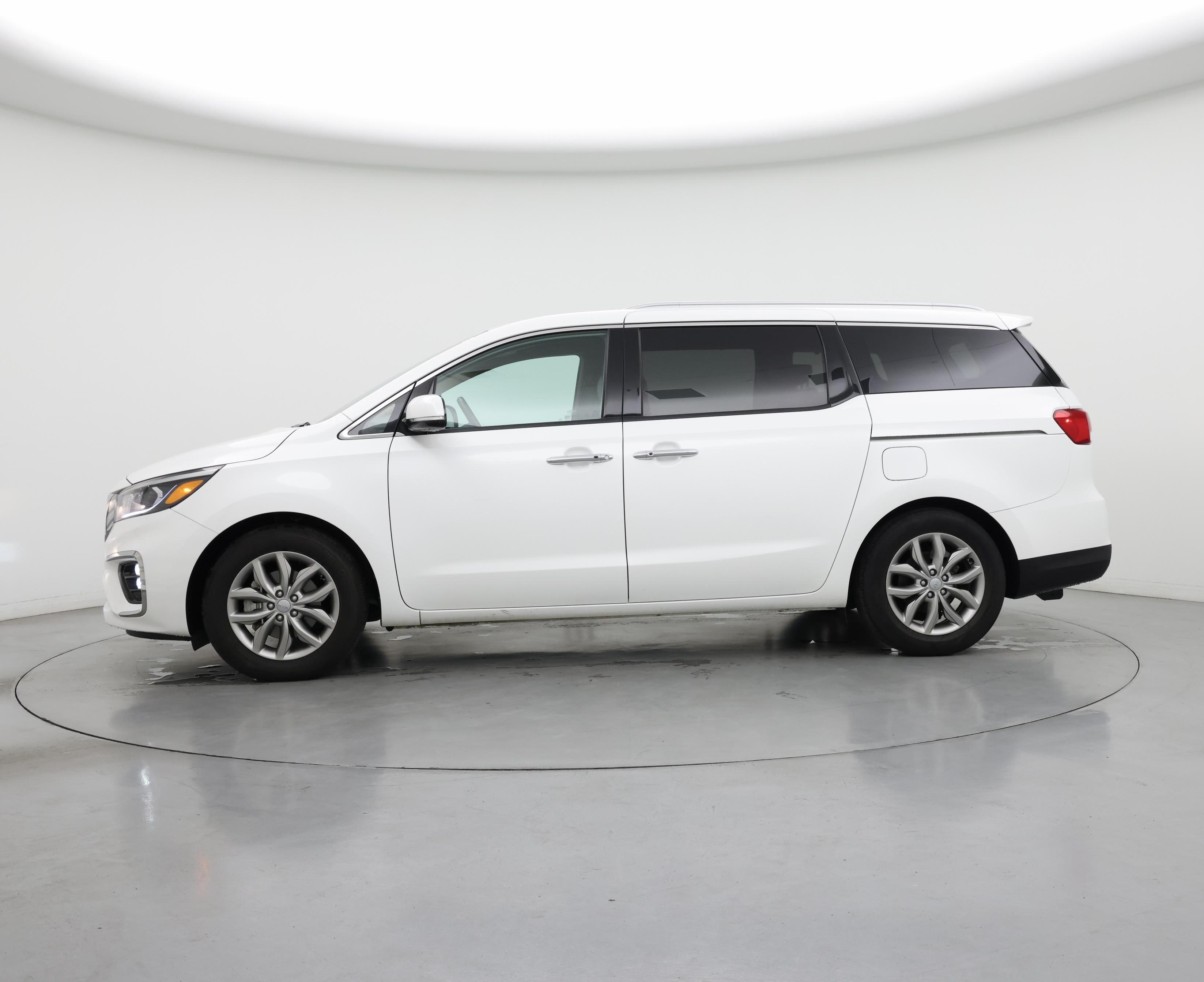 Thumbnail: 2020 Kia Sedona - 3