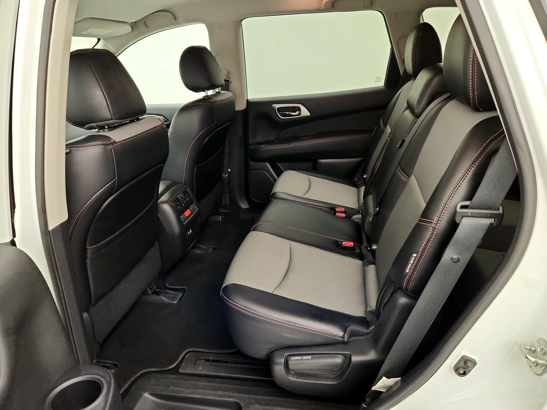 Thumbnail: 2020 Nissan Pathfinder - 19