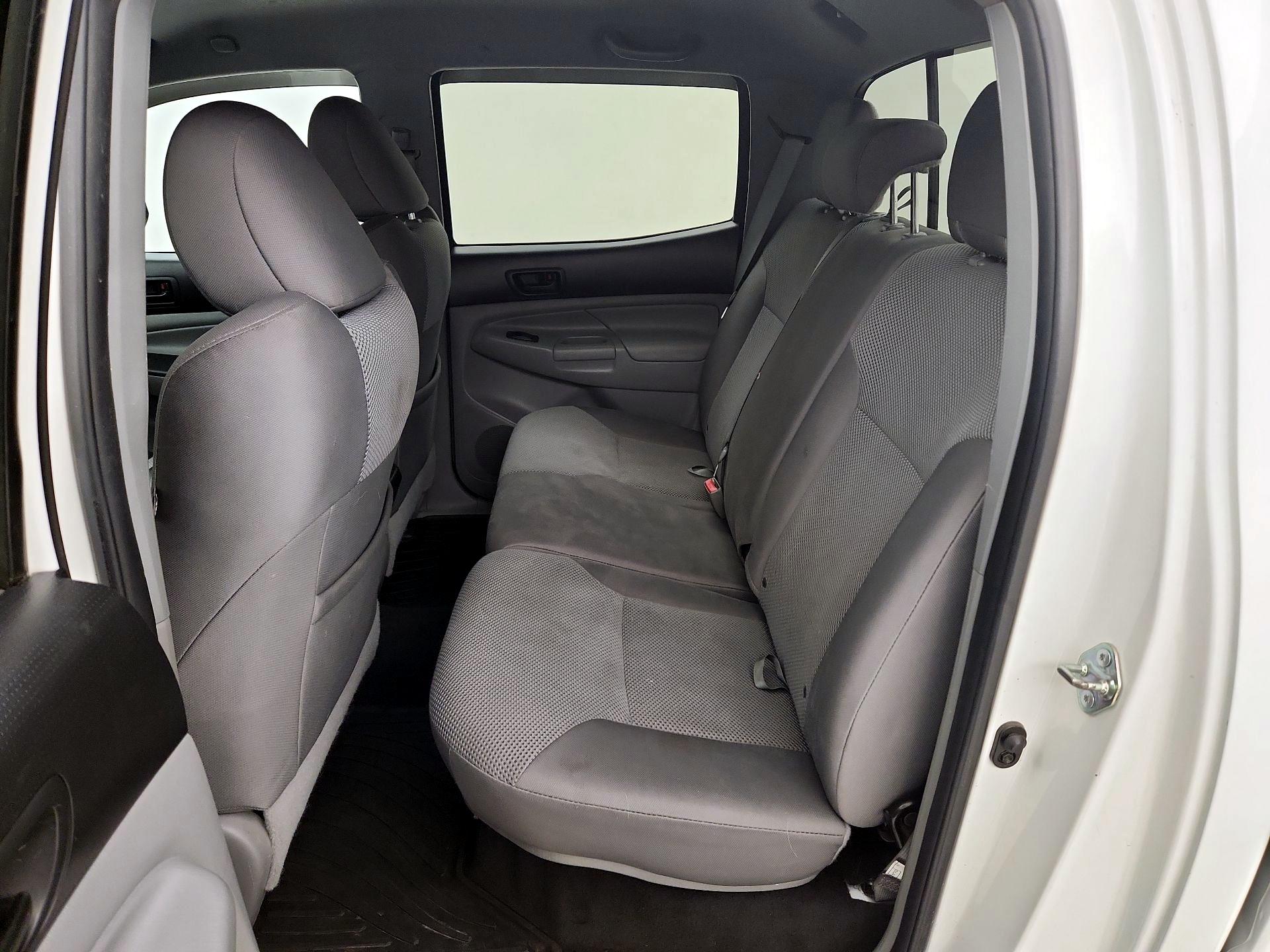 Thumbnail: 2015 Toyota Tacoma - 19