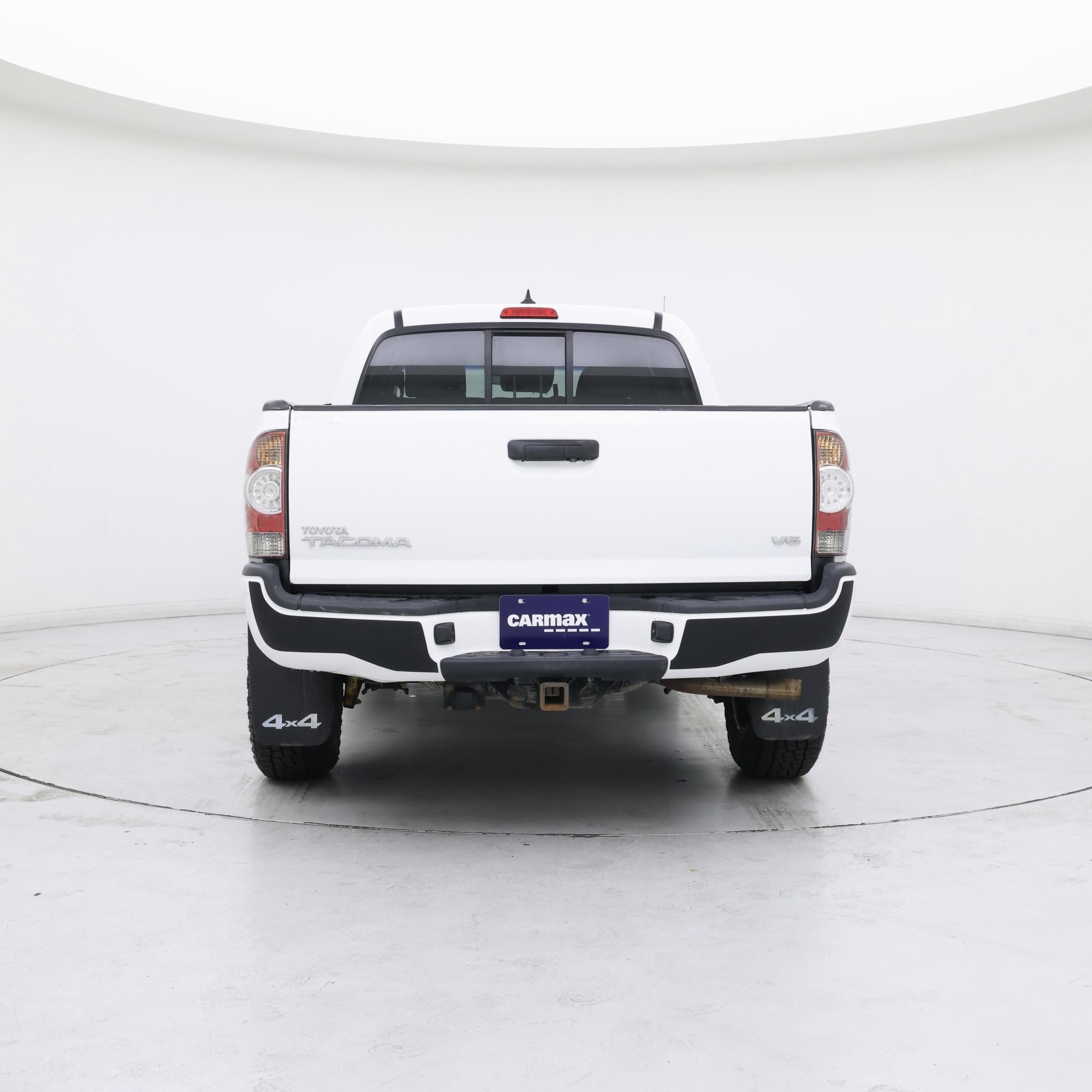 Thumbnail: 2015 Toyota Tacoma - 6