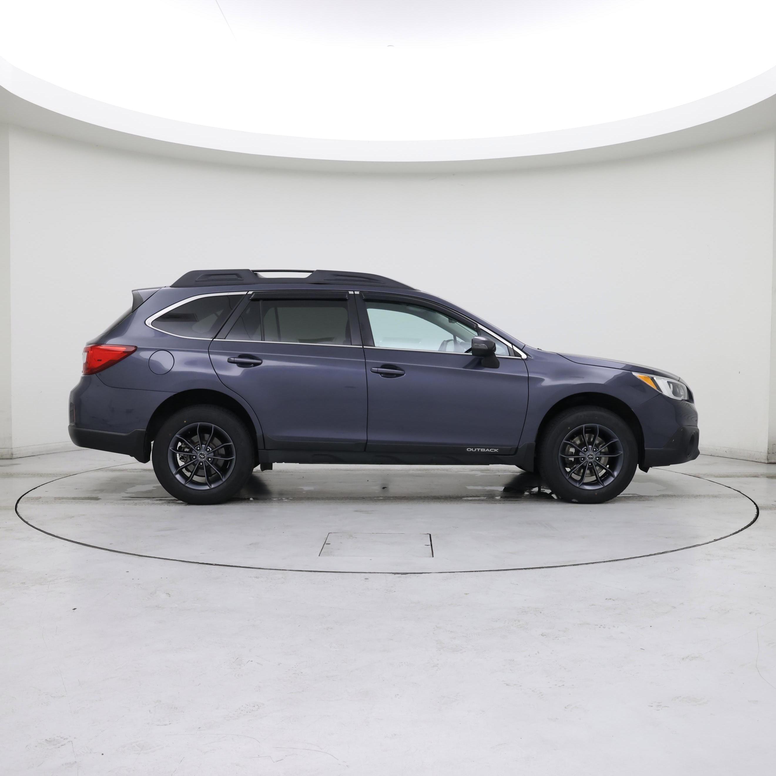 Thumbnail: 2017 Subaru Outback - 7