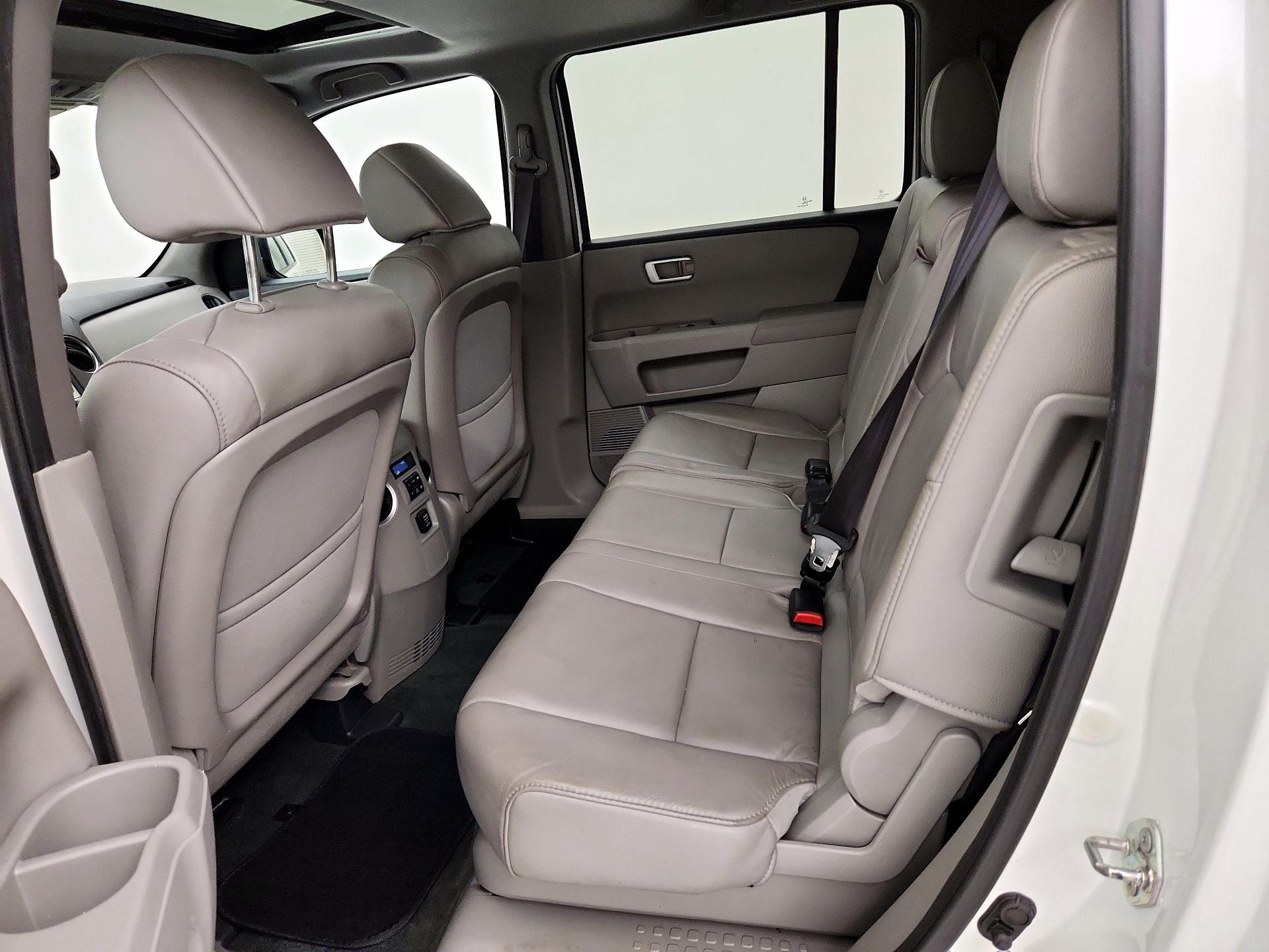 Thumbnail: 2014 Honda Pilot - 20