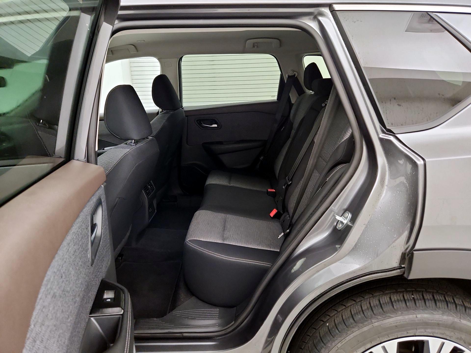 Thumbnail: 2023 Nissan Rogue - 19