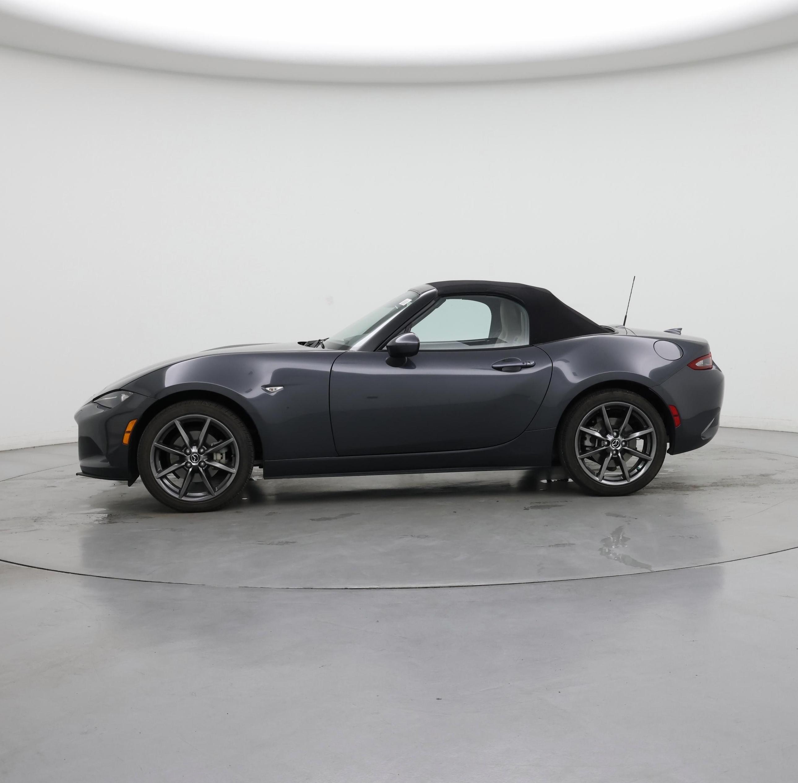 Thumbnail: 2016 Mazda MX-5 Miata - 3