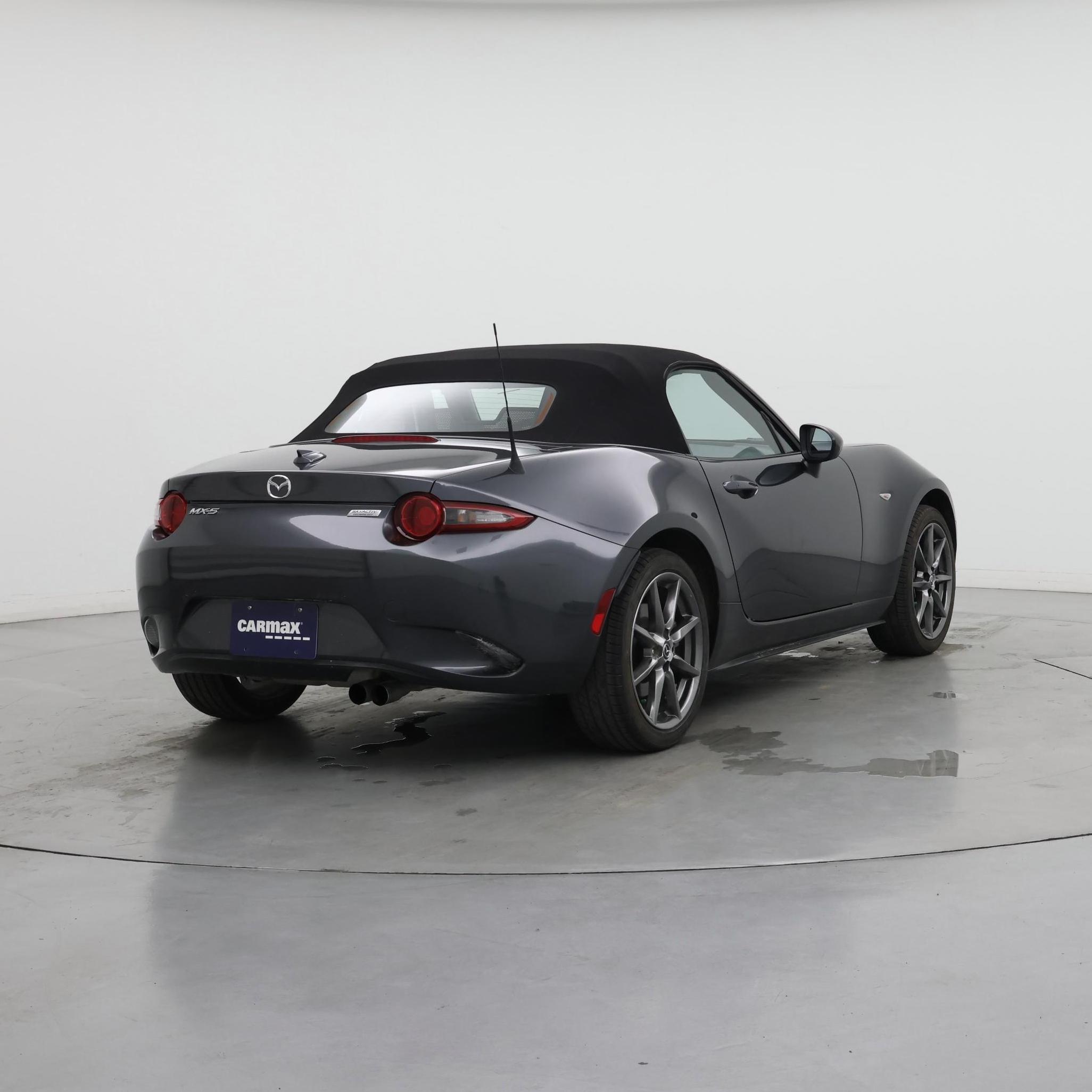 Thumbnail: 2016 Mazda MX-5 Miata - 8